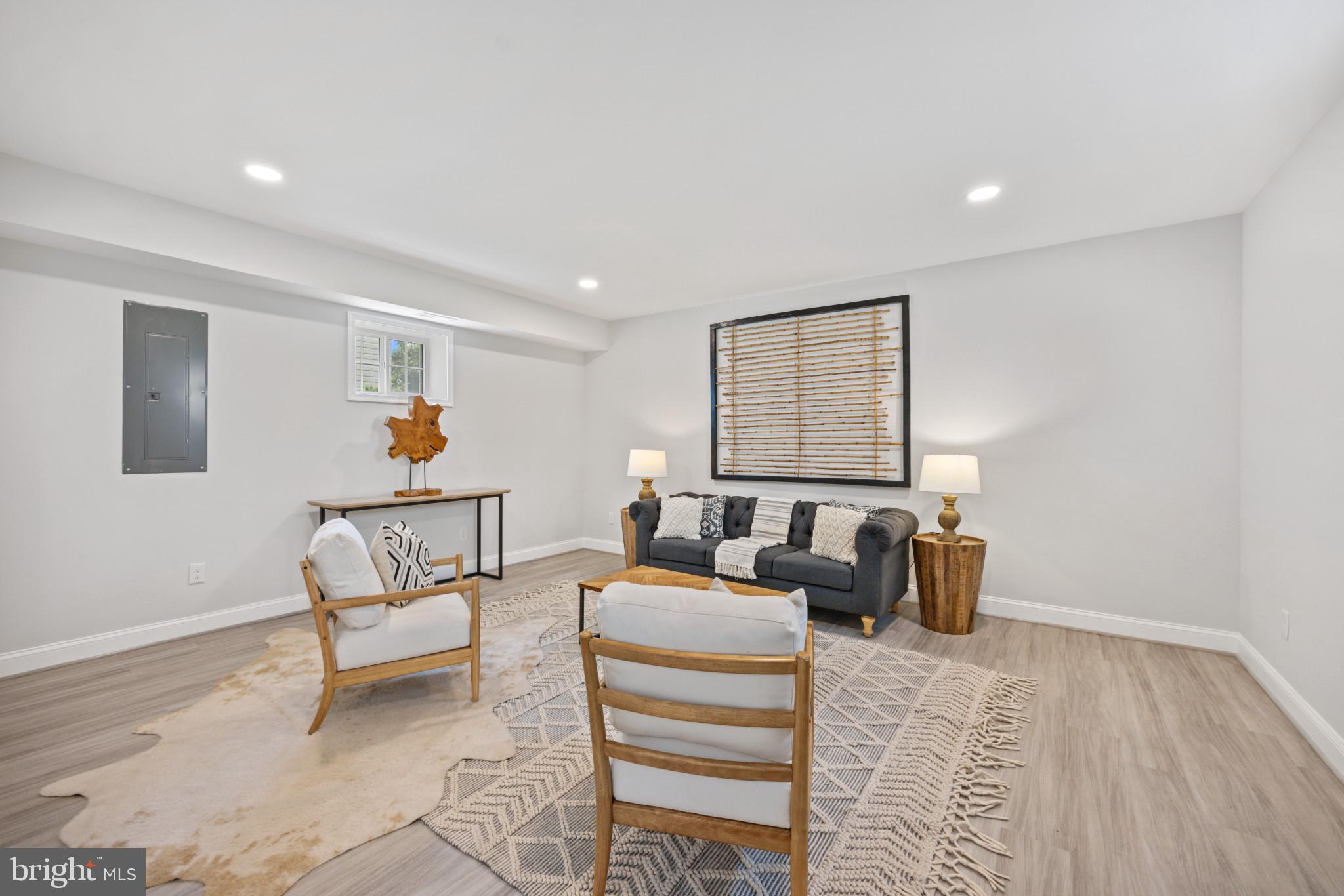 WELLINGTON - Residential