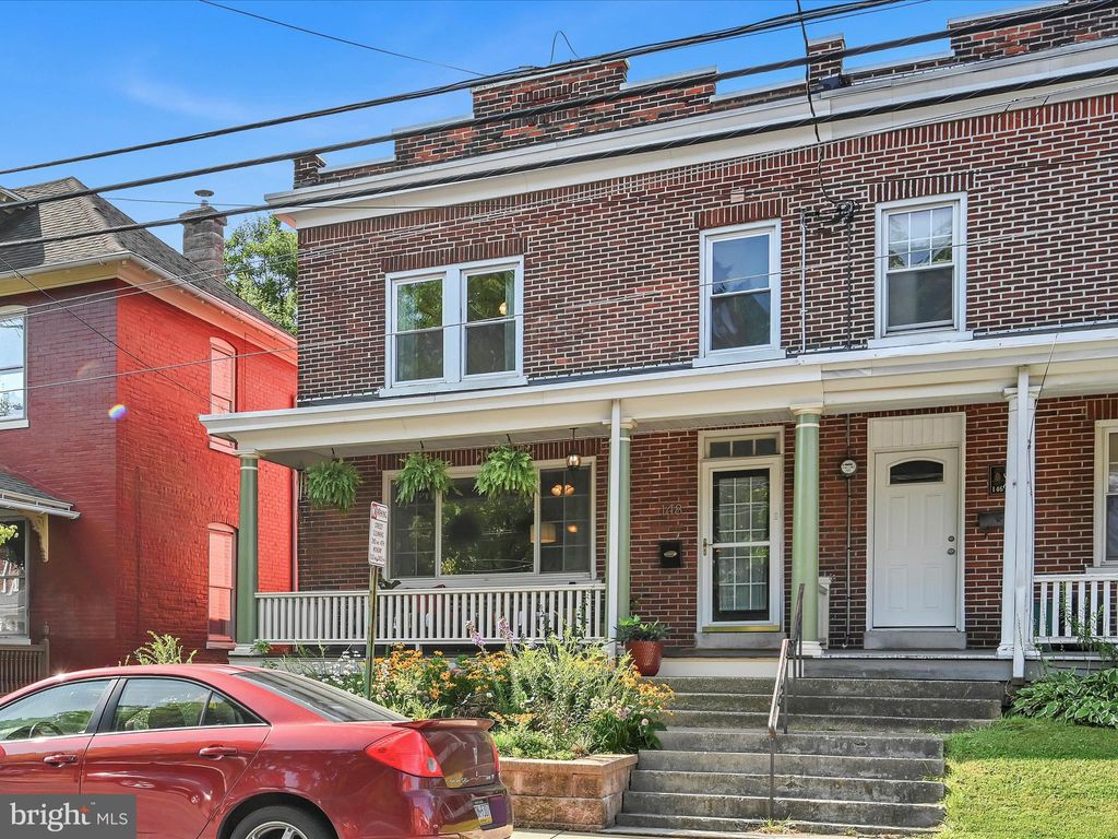 Photo of 148 E ROSS ST, LANCASTER, PA 17602 (MLS # PALA2038502)