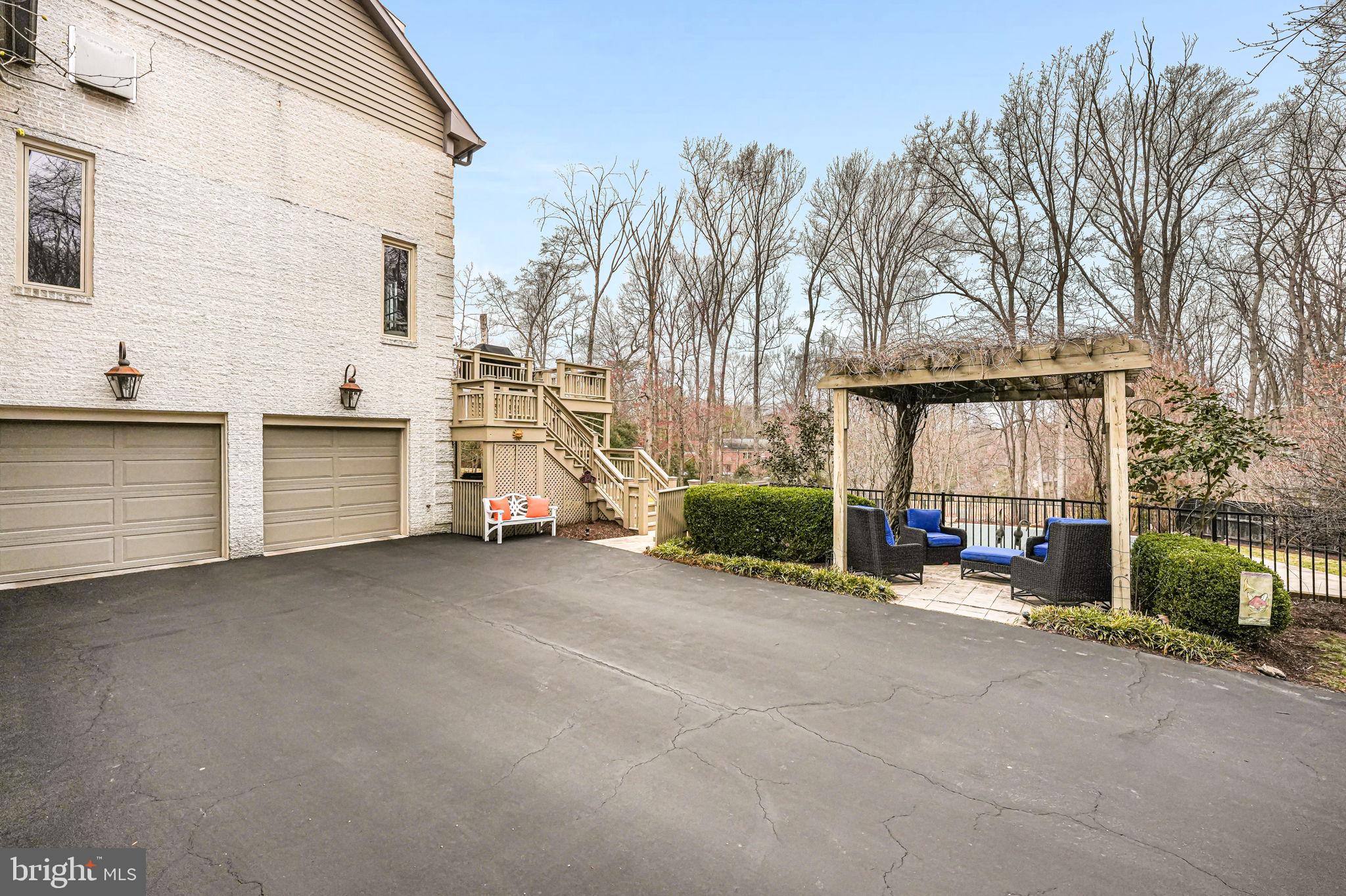 HUNTERS VALLEY MINCHEWS - Residential