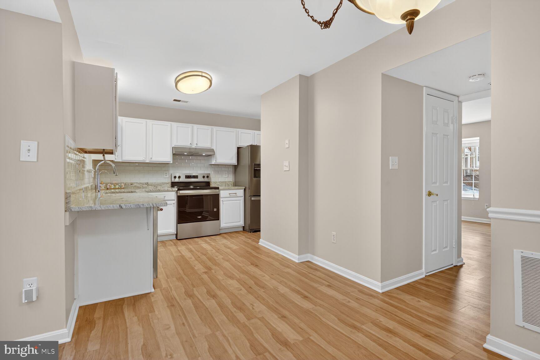 NOTTINGHAM WOODS - Residential Lease