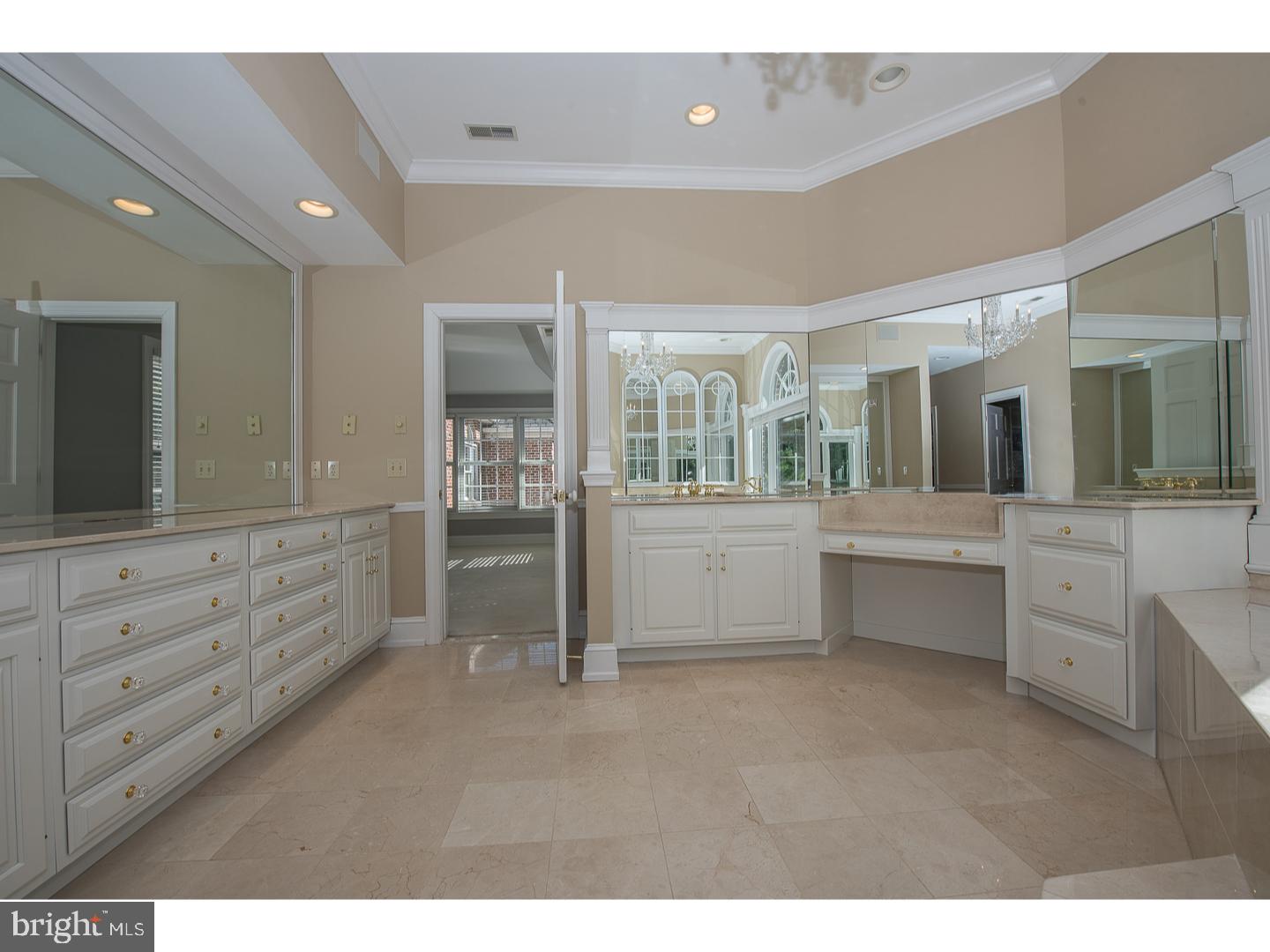 LEOPARD FARMS - Residential