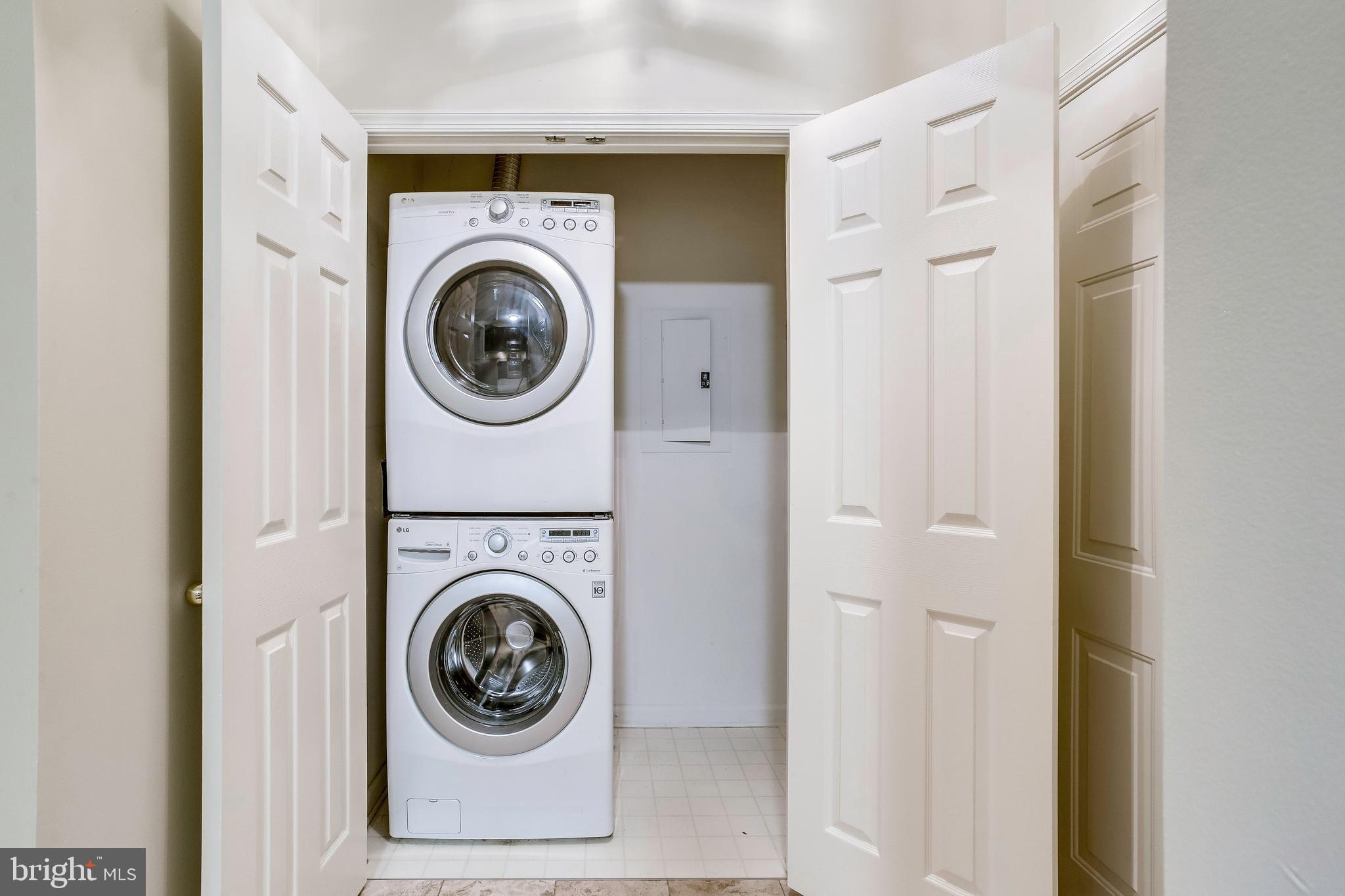 OAK PARK - Residential