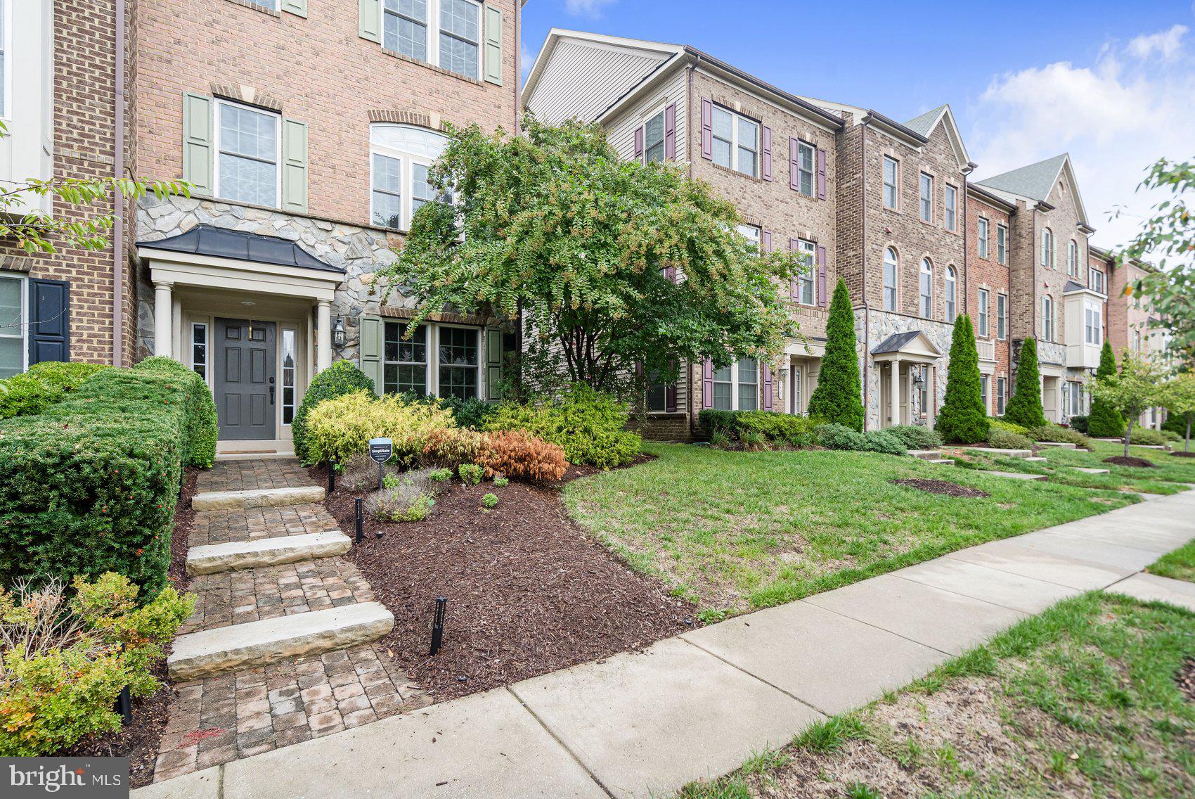 PARKSIDE - Residential Lease