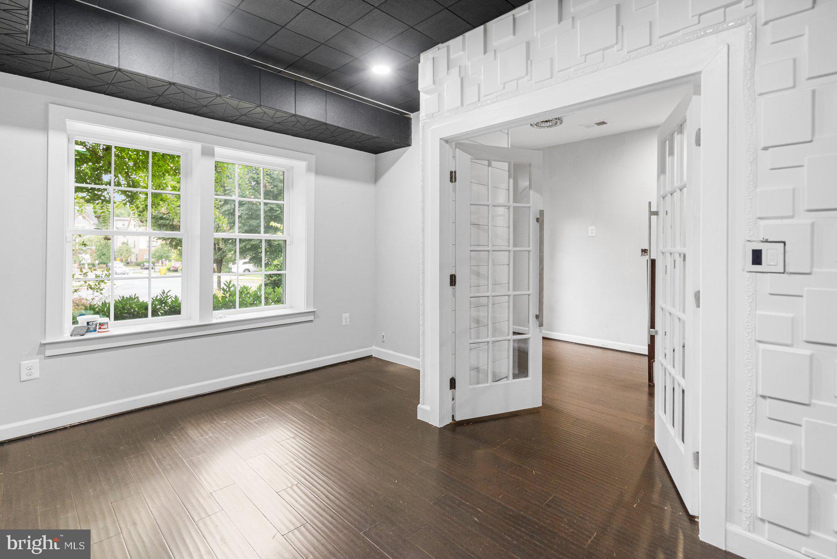 PARKSIDE - Residential Lease