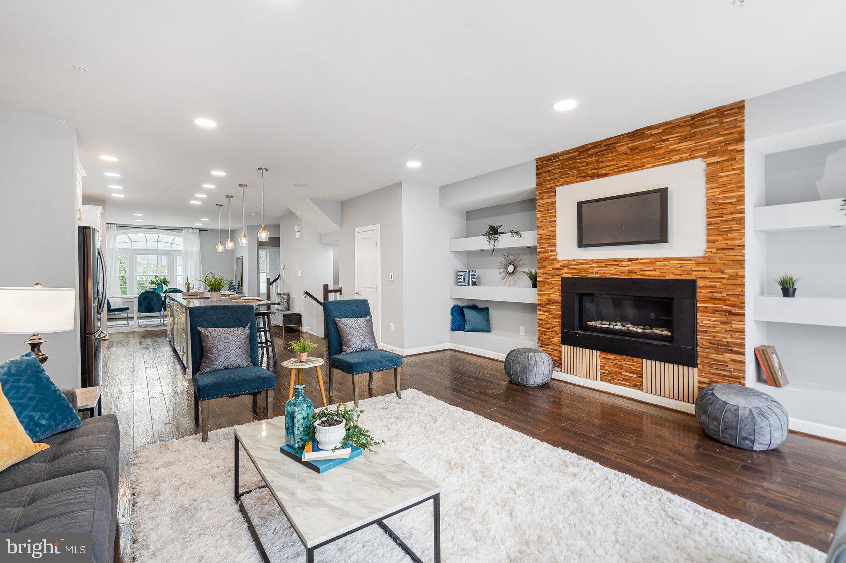 PARKSIDE - Residential Lease