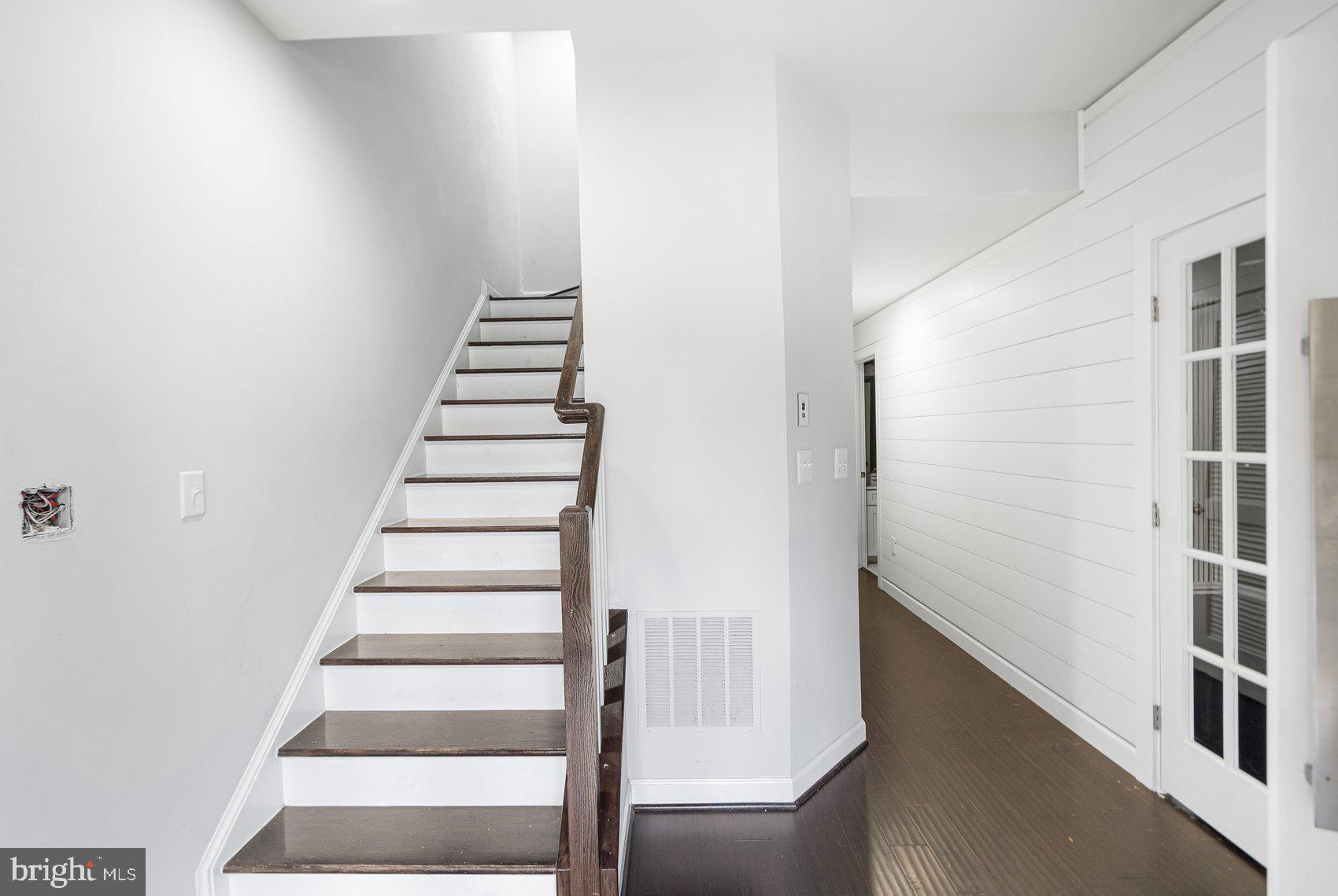 PARKSIDE - Residential Lease