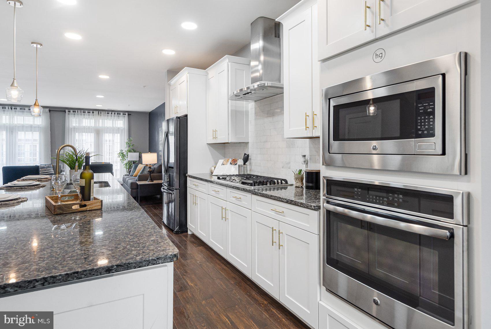 PARKSIDE - Residential Lease