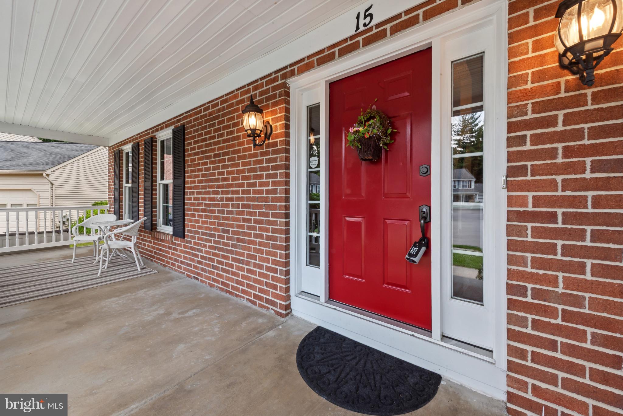 15 TOPWOOD COURT