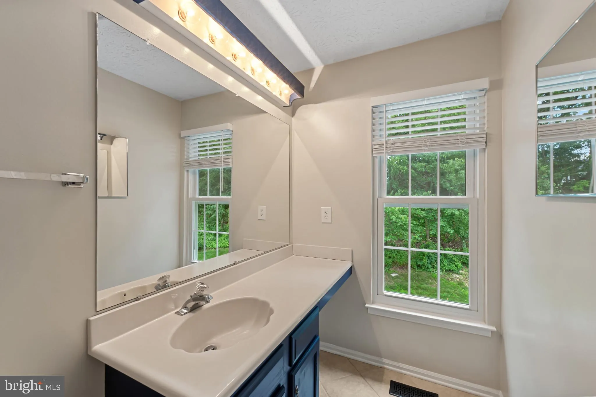 Parkville, Maryland 21234, United States, 4 Bedrooms Bedrooms, ,3 BathroomsBathrooms,Residential,Coming Soon,147354