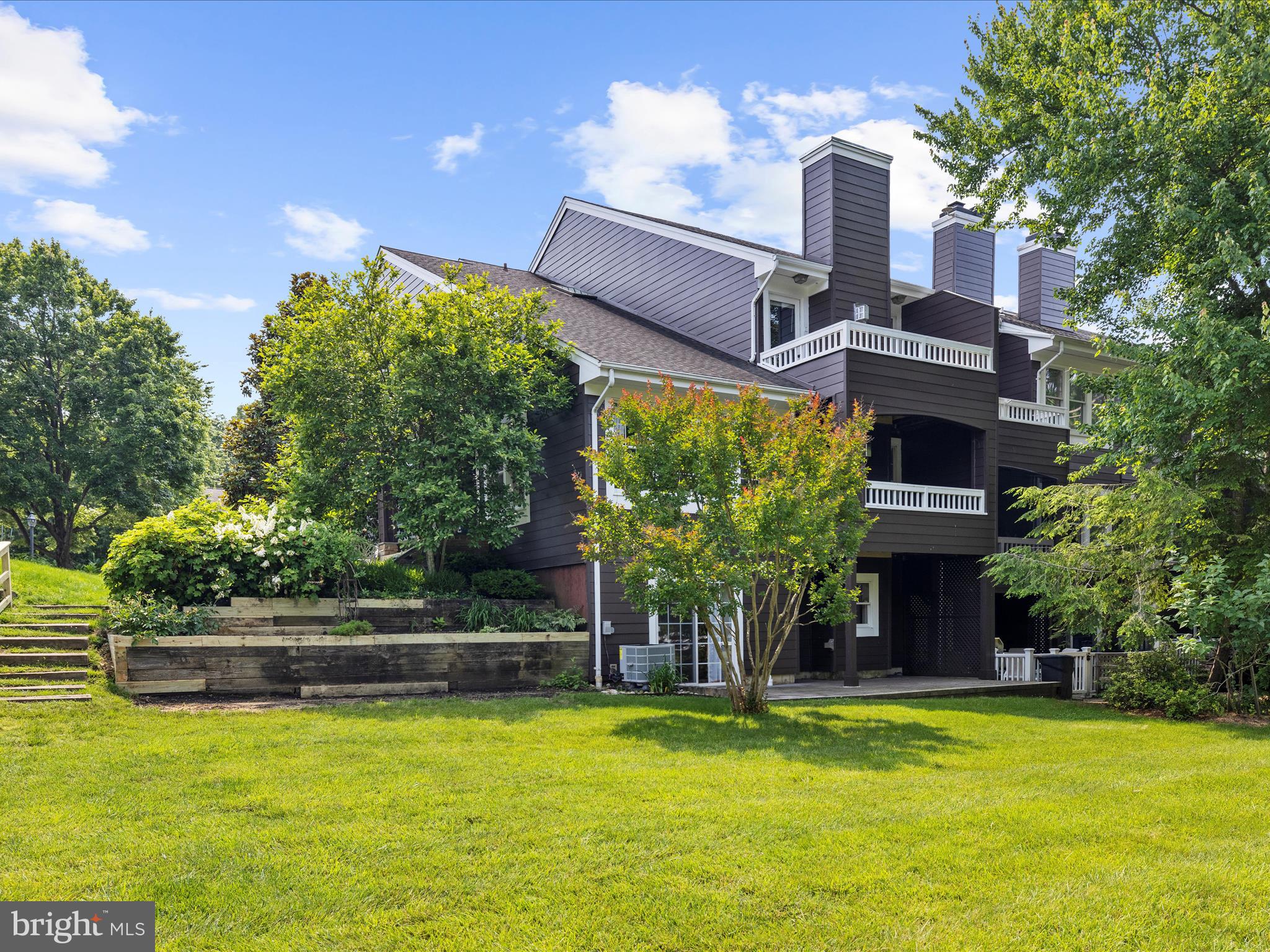 RIVA TRACE - Residential