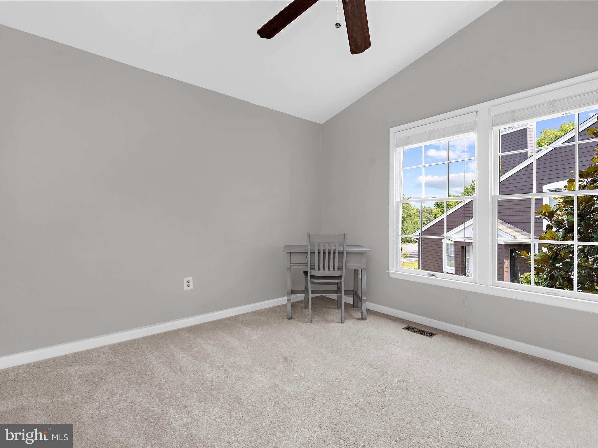 RIVA TRACE - Residential