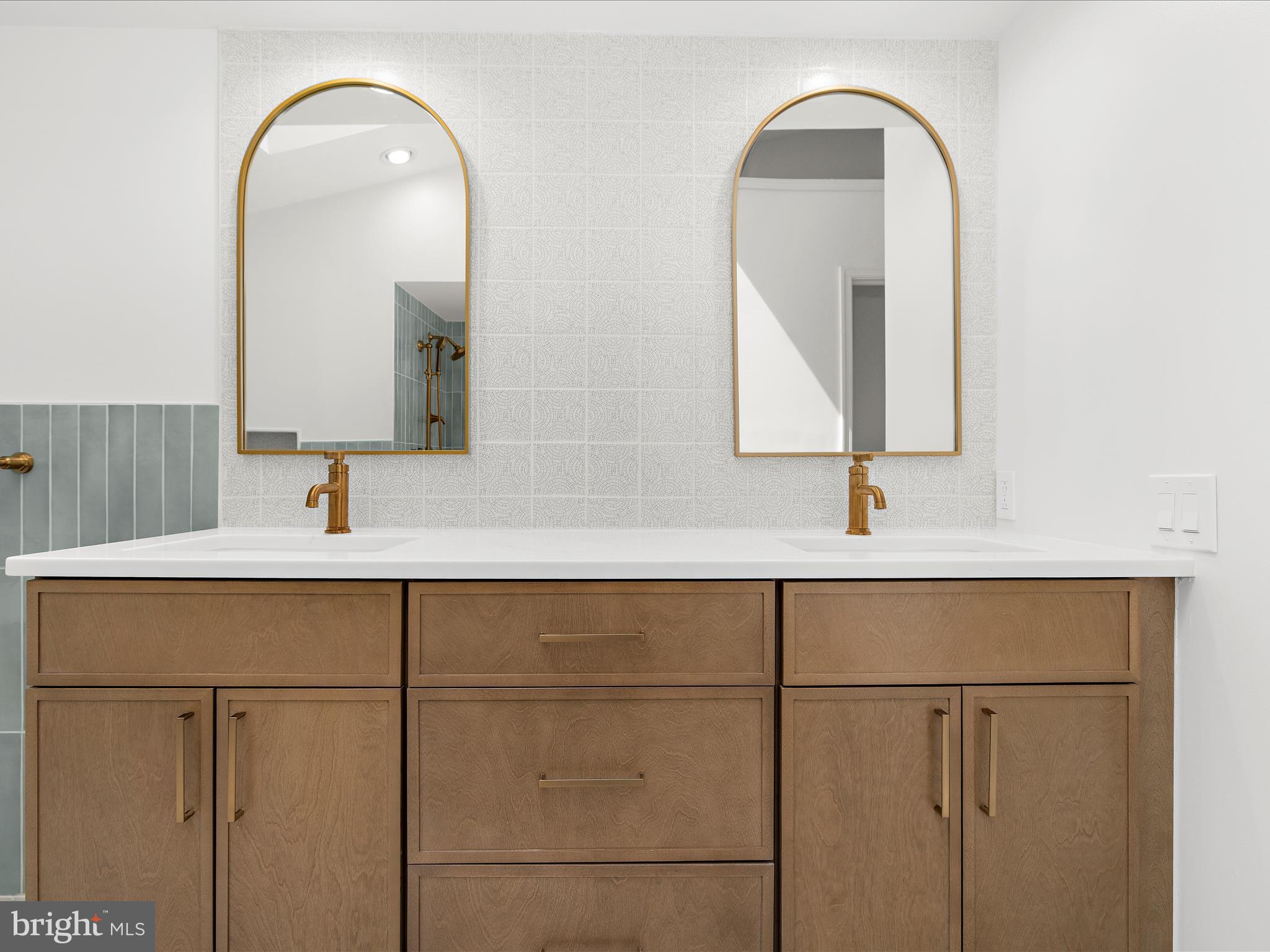 RIVA TRACE - Residential