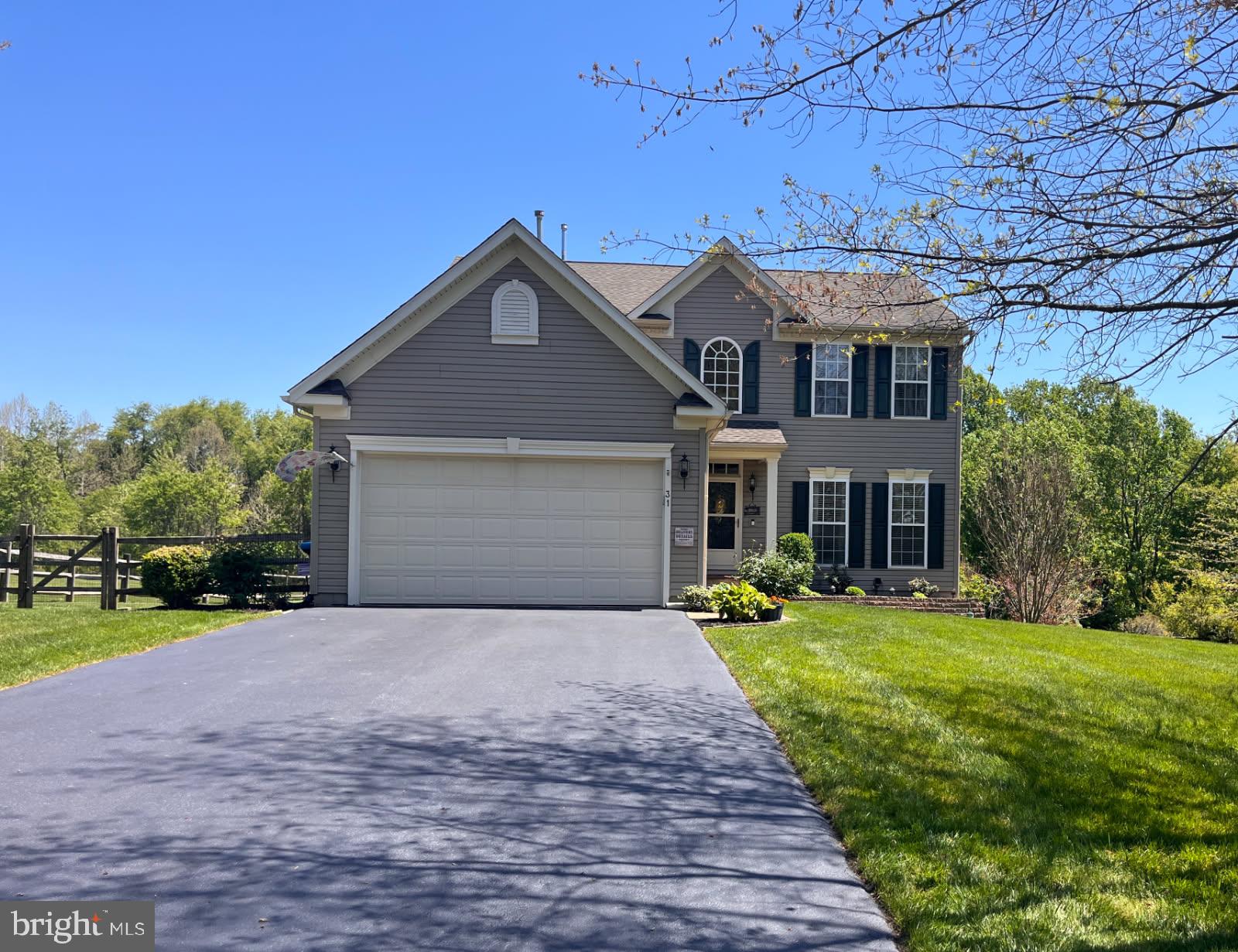 MEDFORD FARMS - Residential