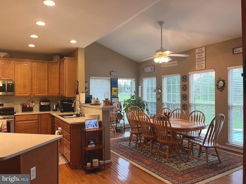 MEDFORD FARMS - Residential