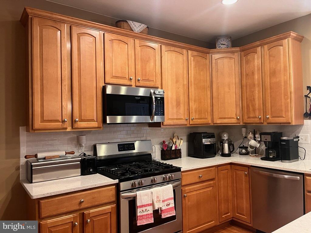 MEDFORD FARMS - Residential