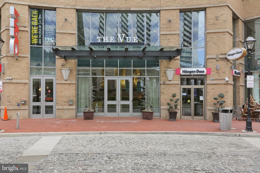 Baltimore's Best!    Chic  one bed and bath  in THE VUE.   This unit has  an open floor plan,  .oversized windows and  9 foot ceilings.  A  gourmet kitchen with a massive breakfast bar/island .  Hardwoods in the living area, featuring an offset that's perfect for dining or sitting area.  A spacious primary bedroom, a spa like bath and a huge walk in closet,  DESIGNATED  garage parking space is included  with the rent along with water and trash.   
The building is in desirable Harbor East with  the waterfront, dining and shopping just steps away. AVAILABLE IMMEDIATELY   Pets are Case by Case

CHECK OUT THE VIDEO TOUR  !