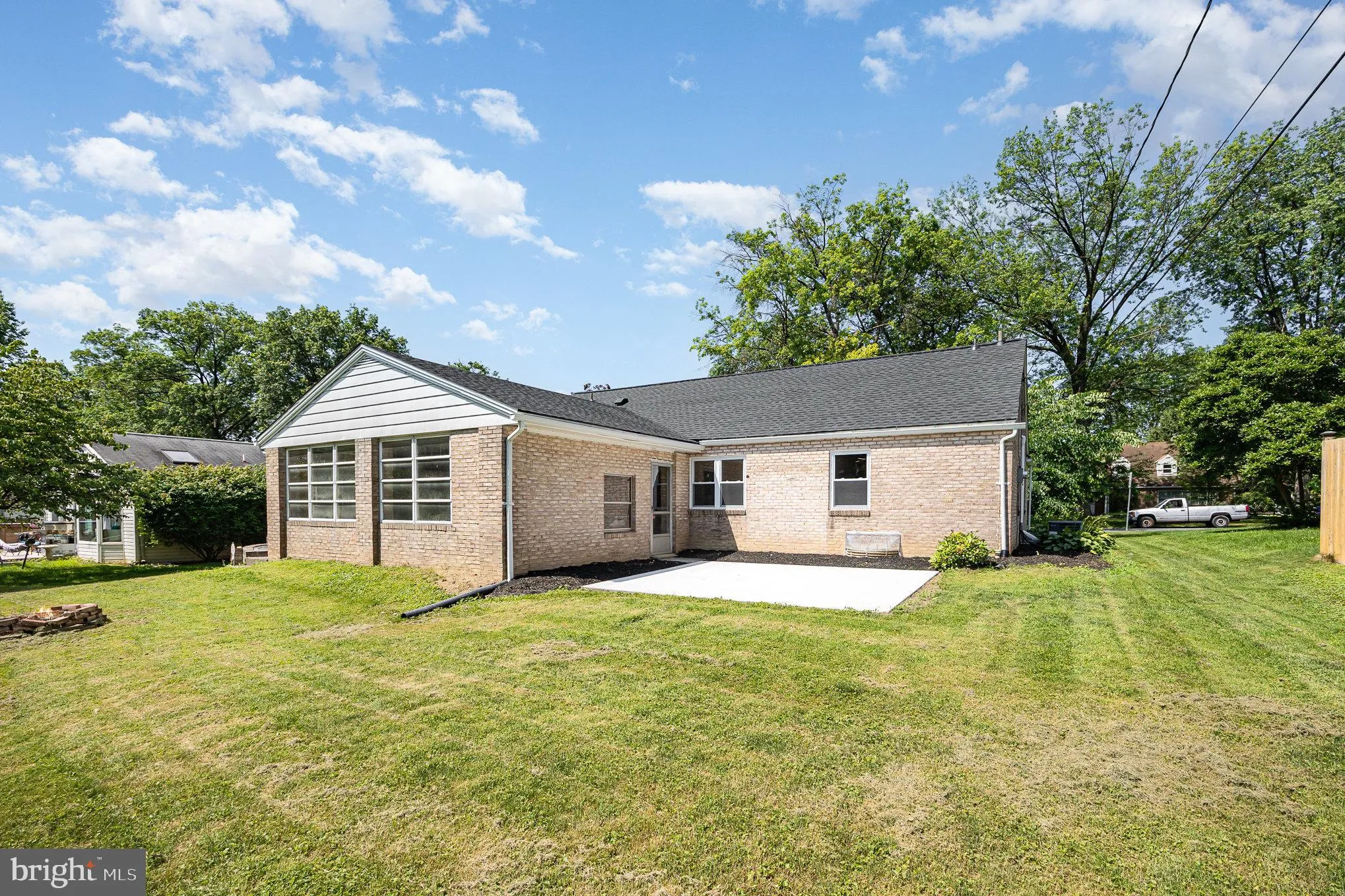 Harrisburg, Pennsylvania 17109, United States, 3 Bedrooms Bedrooms, ,2 BathroomsBathrooms,Residential,Pending,161285