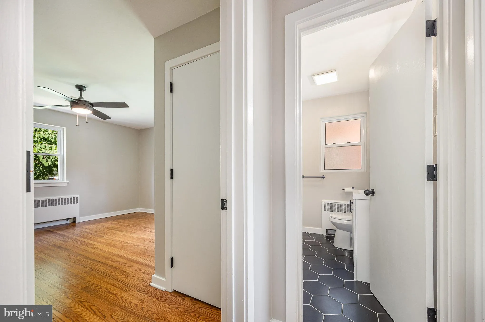 Harrisburg, Pennsylvania 17109, United States, 3 Bedrooms Bedrooms, ,2 BathroomsBathrooms,Residential,Pending,161285