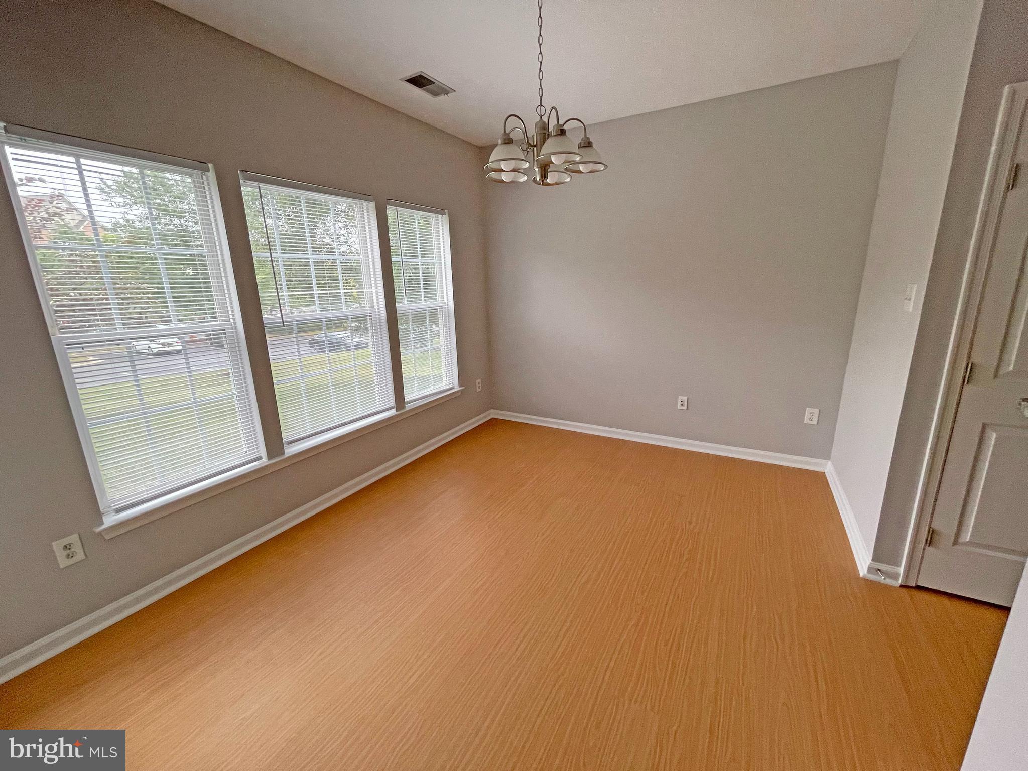 VILLAGE OF MILL RUN - Residential