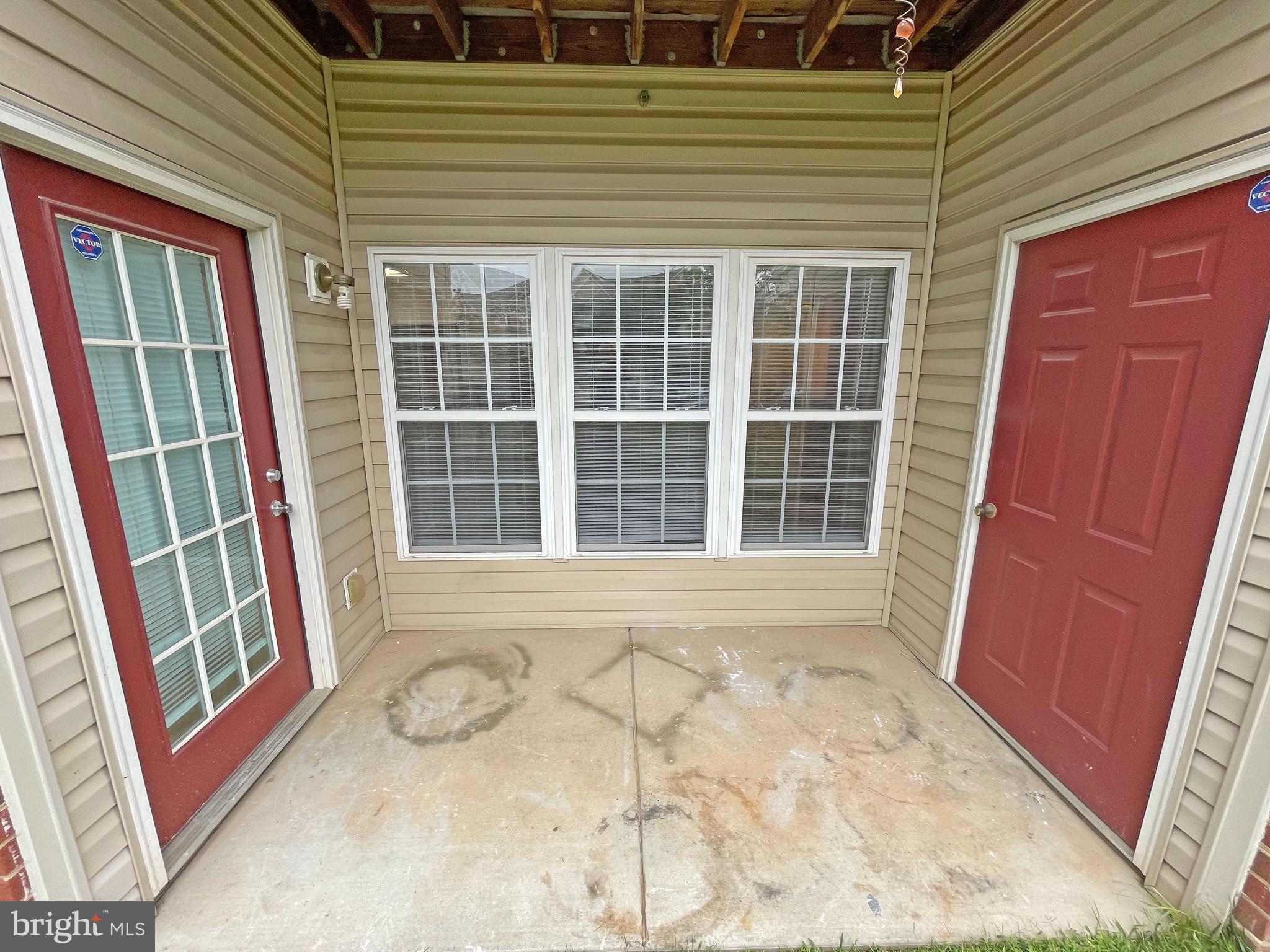 VILLAGE OF MILL RUN - Residential