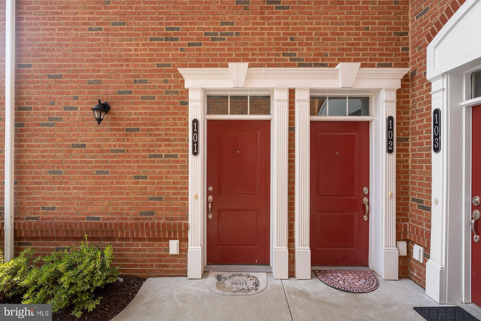 LOUDOUN VALLEY RIDGES - Residential