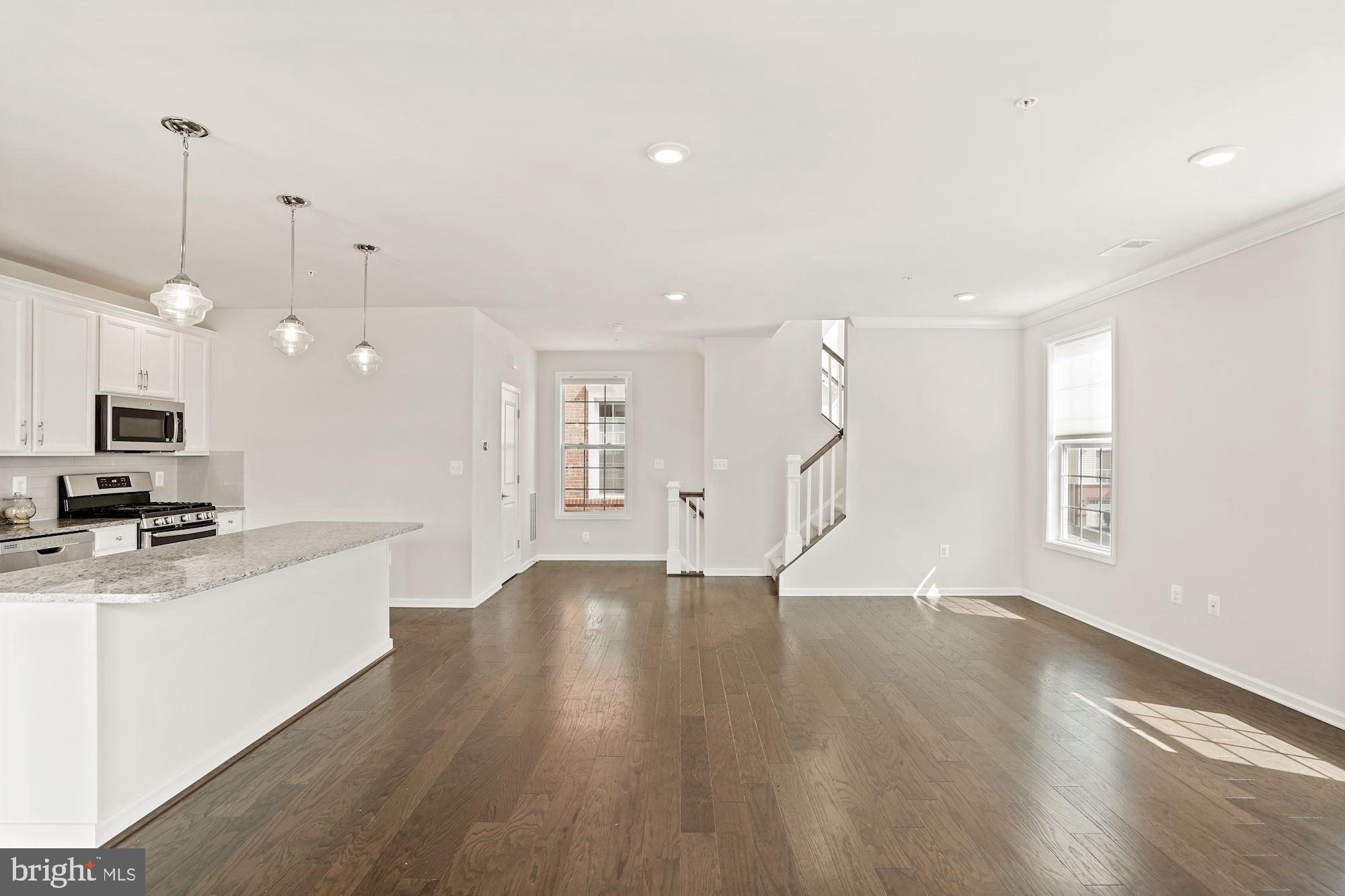 LOUDOUN VALLEY RIDGES - Residential