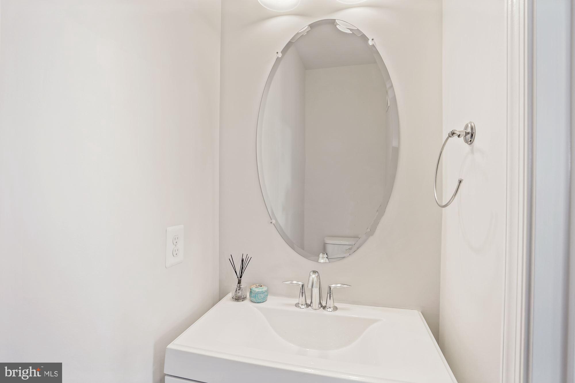 LOUDOUN VALLEY RIDGES - Residential