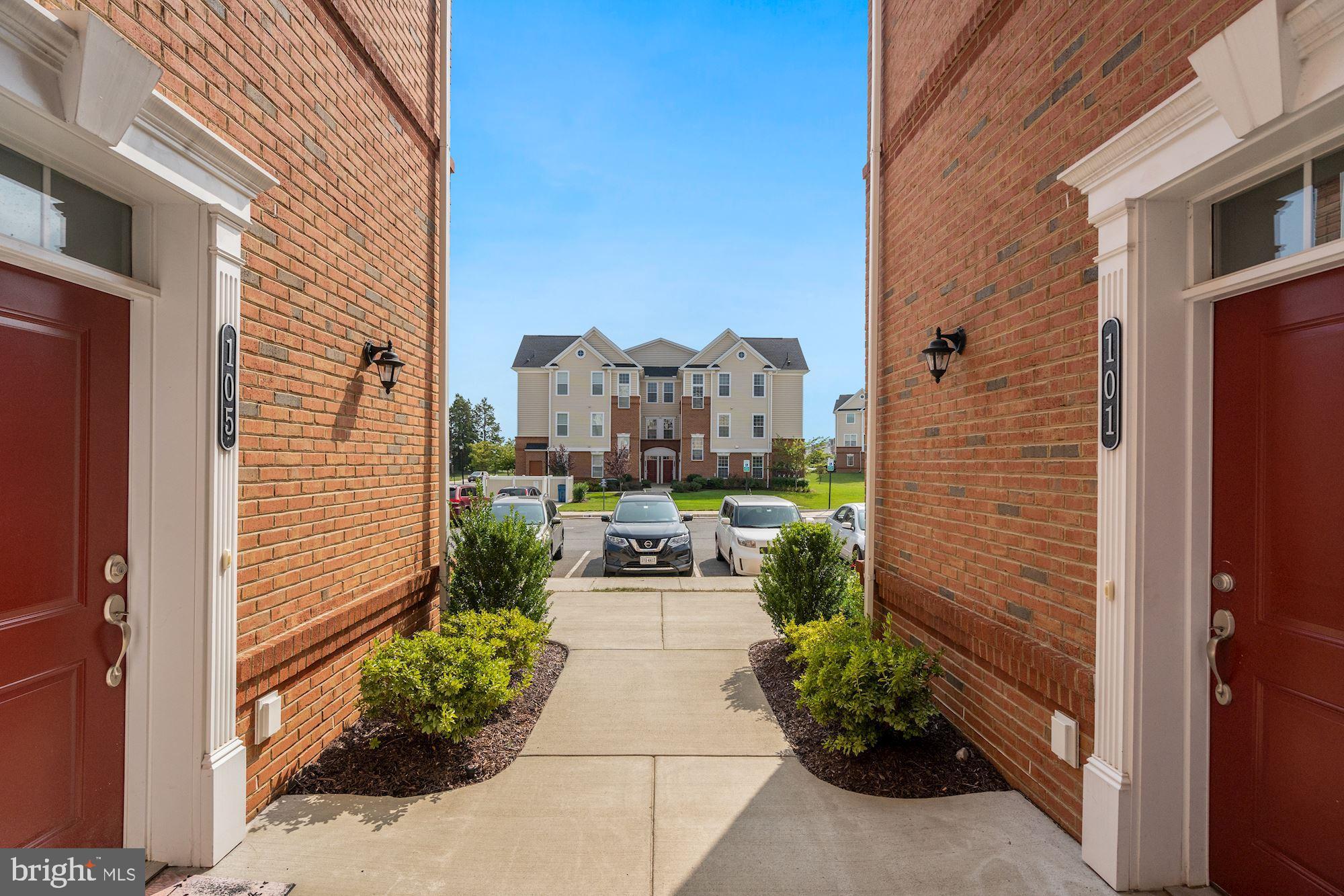 LOUDOUN VALLEY RIDGES - Residential