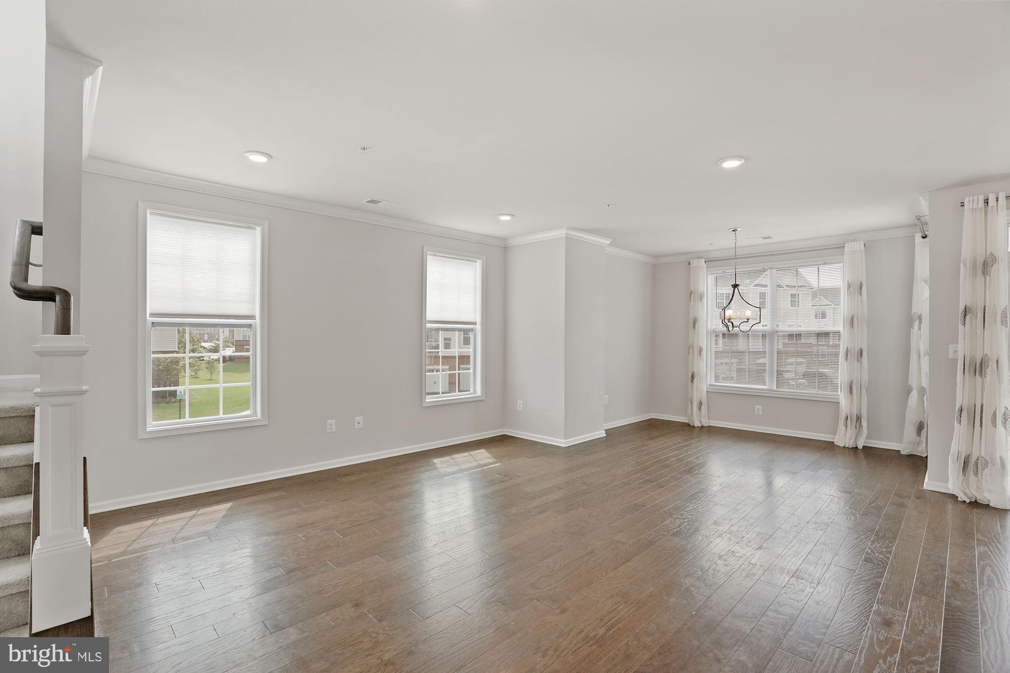 LOUDOUN VALLEY RIDGES - Residential