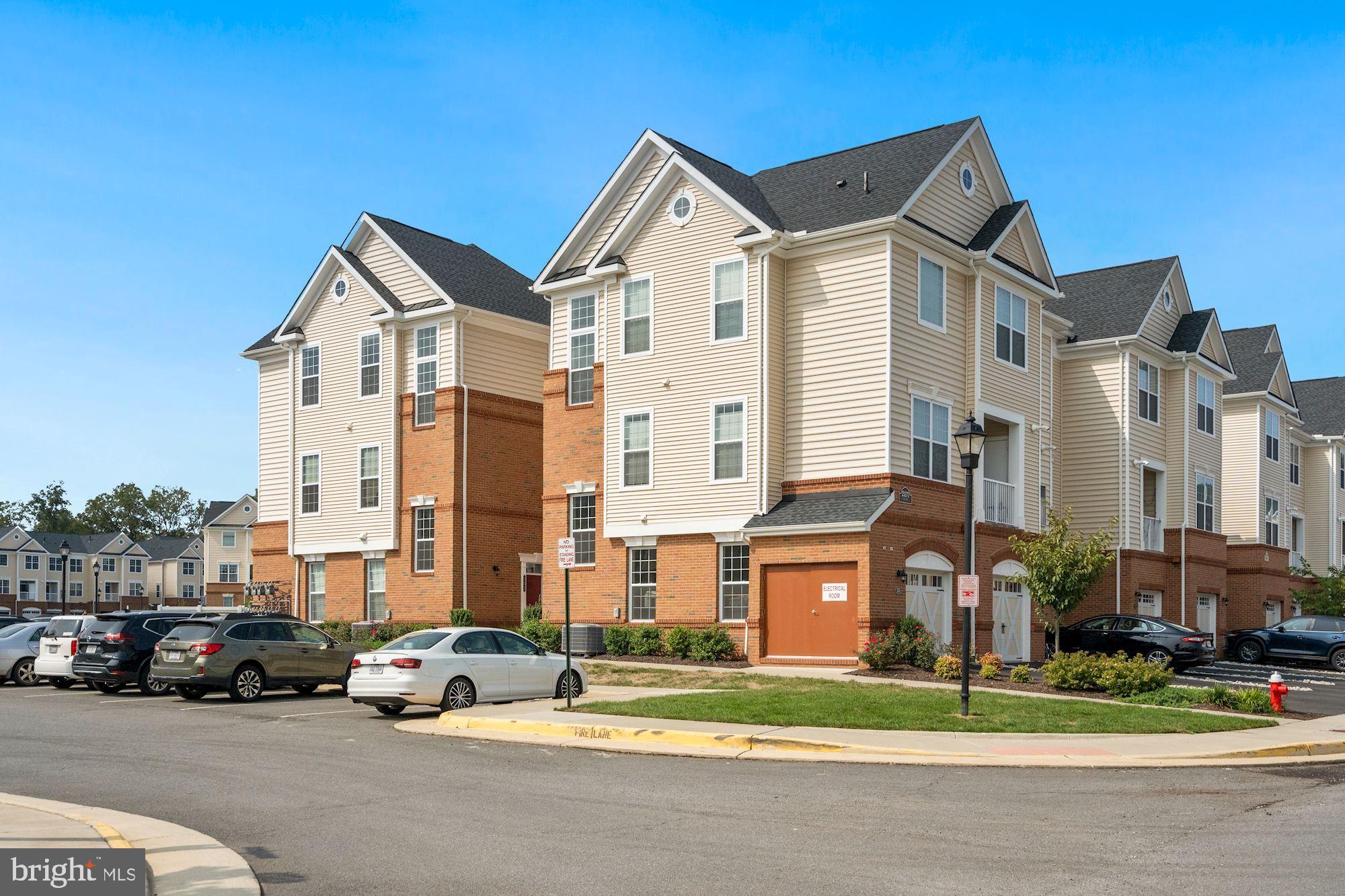 LOUDOUN VALLEY RIDGES - Residential
