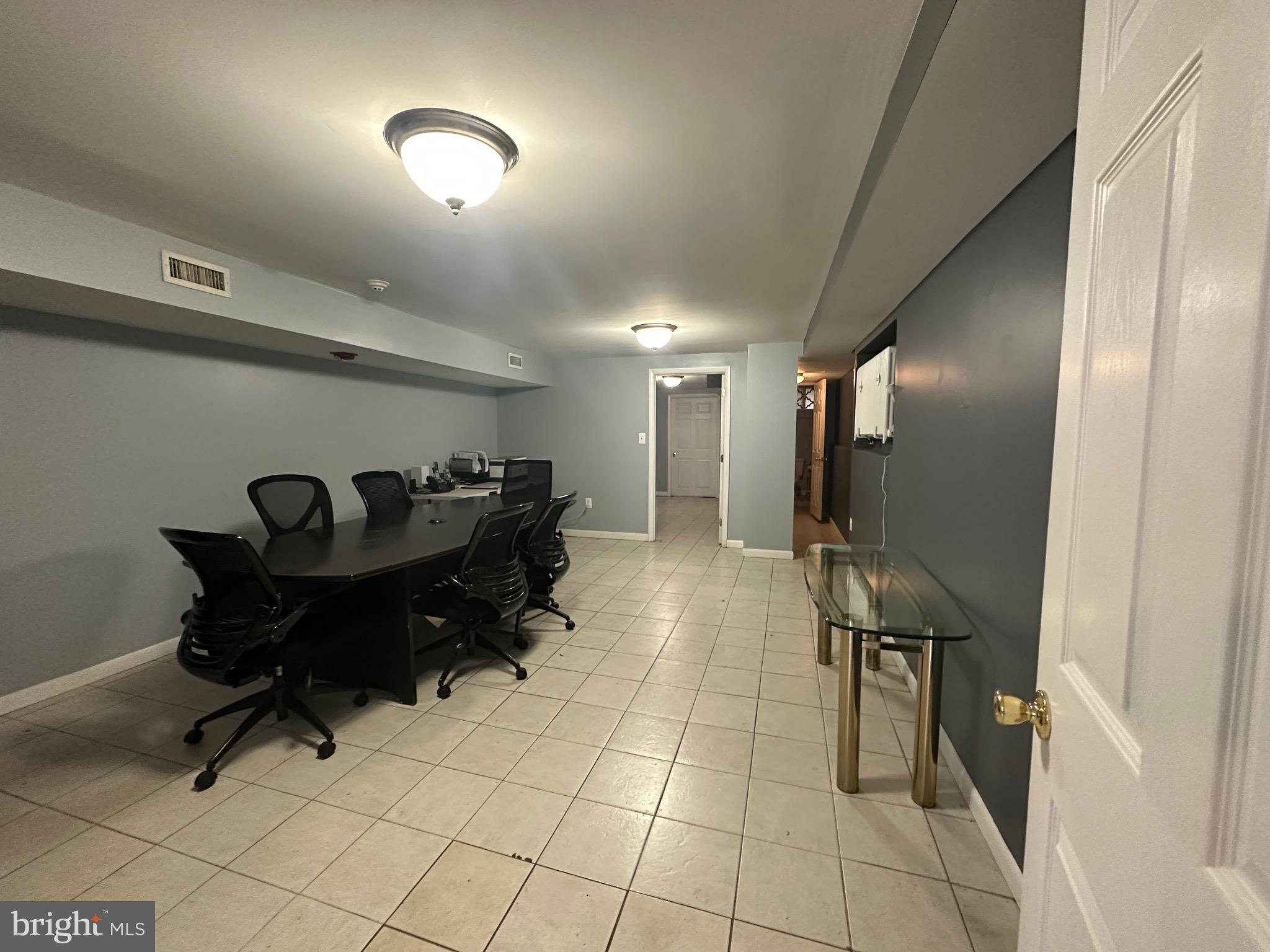 2400 SOUTH - Residential Lease