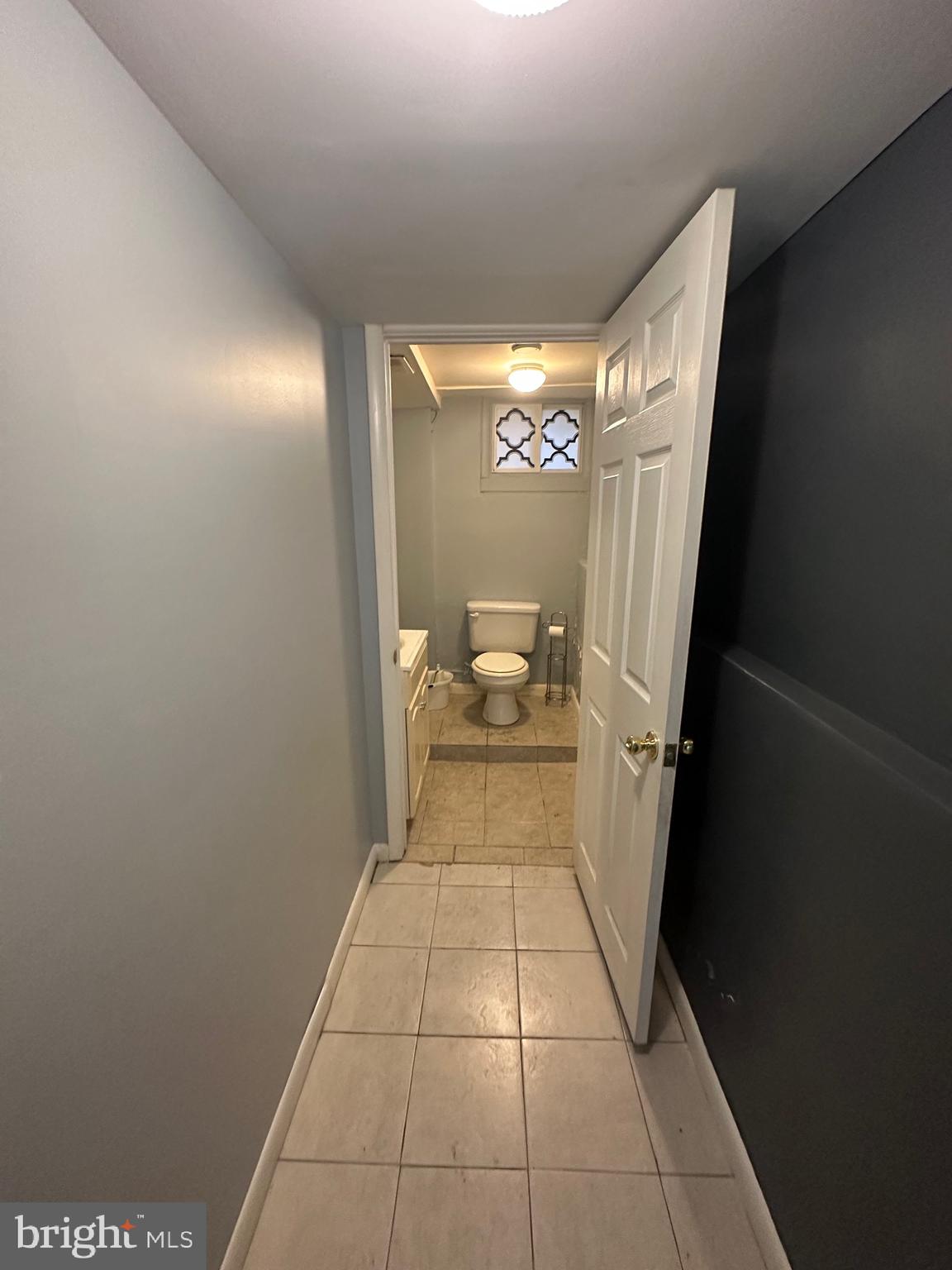 2400 SOUTH - Residential Lease