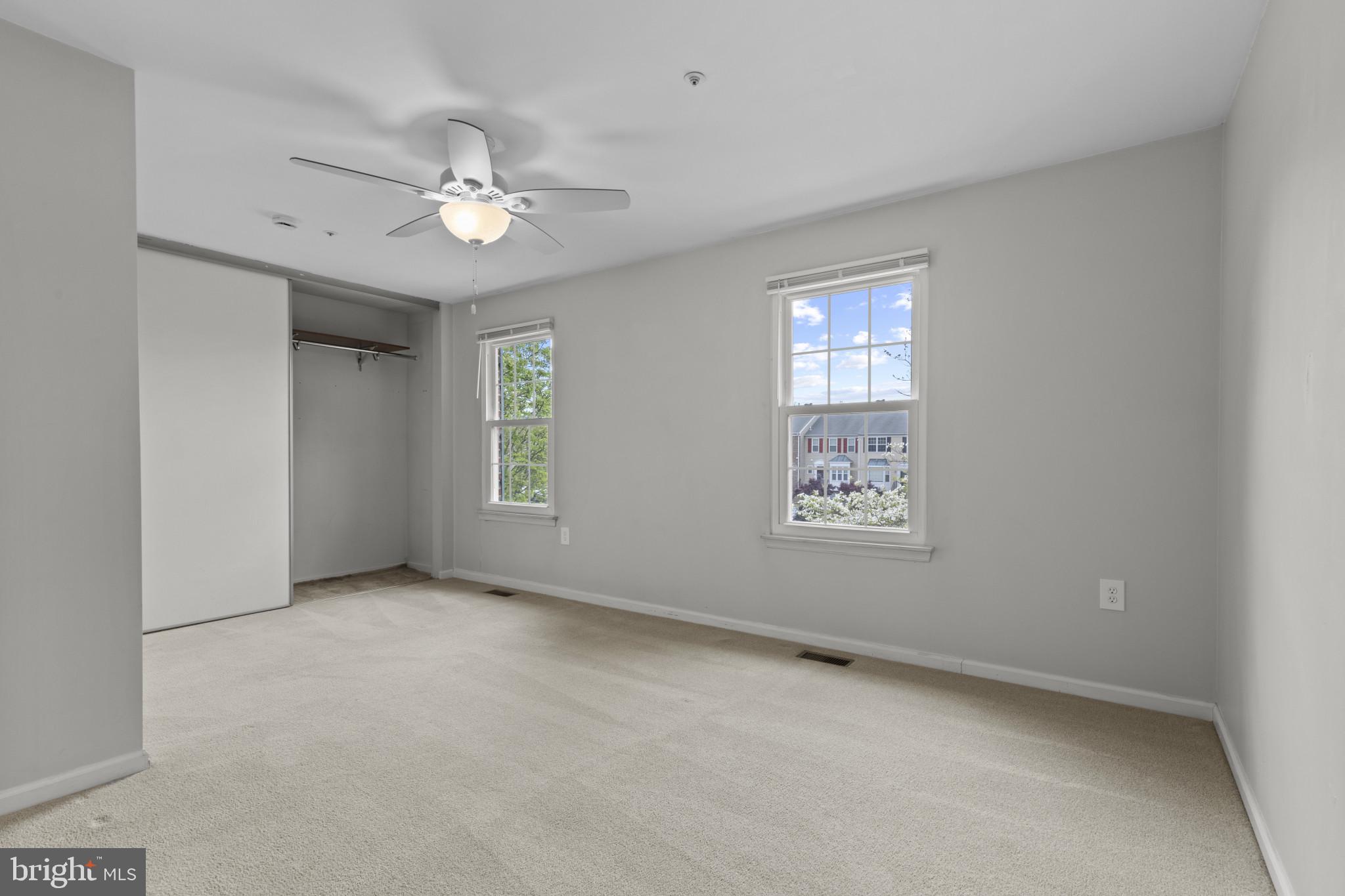 STONEHAVEN MEWS IN CROFTON VILLAGE - Residential Lease