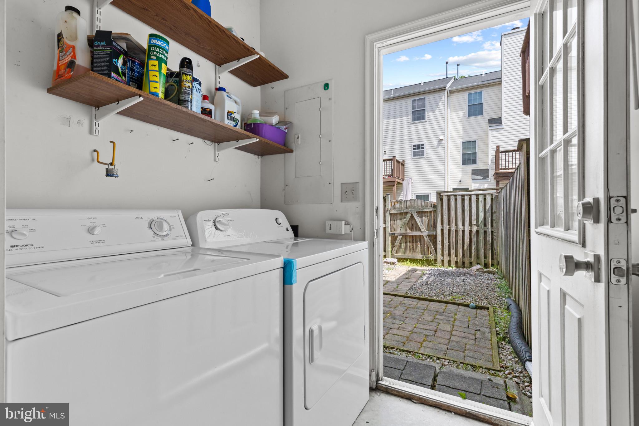 STONEHAVEN MEWS IN CROFTON VILLAGE - Residential Lease