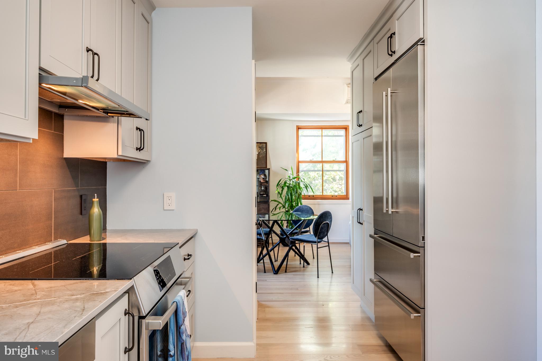 WOLFE ALLEY - Residential