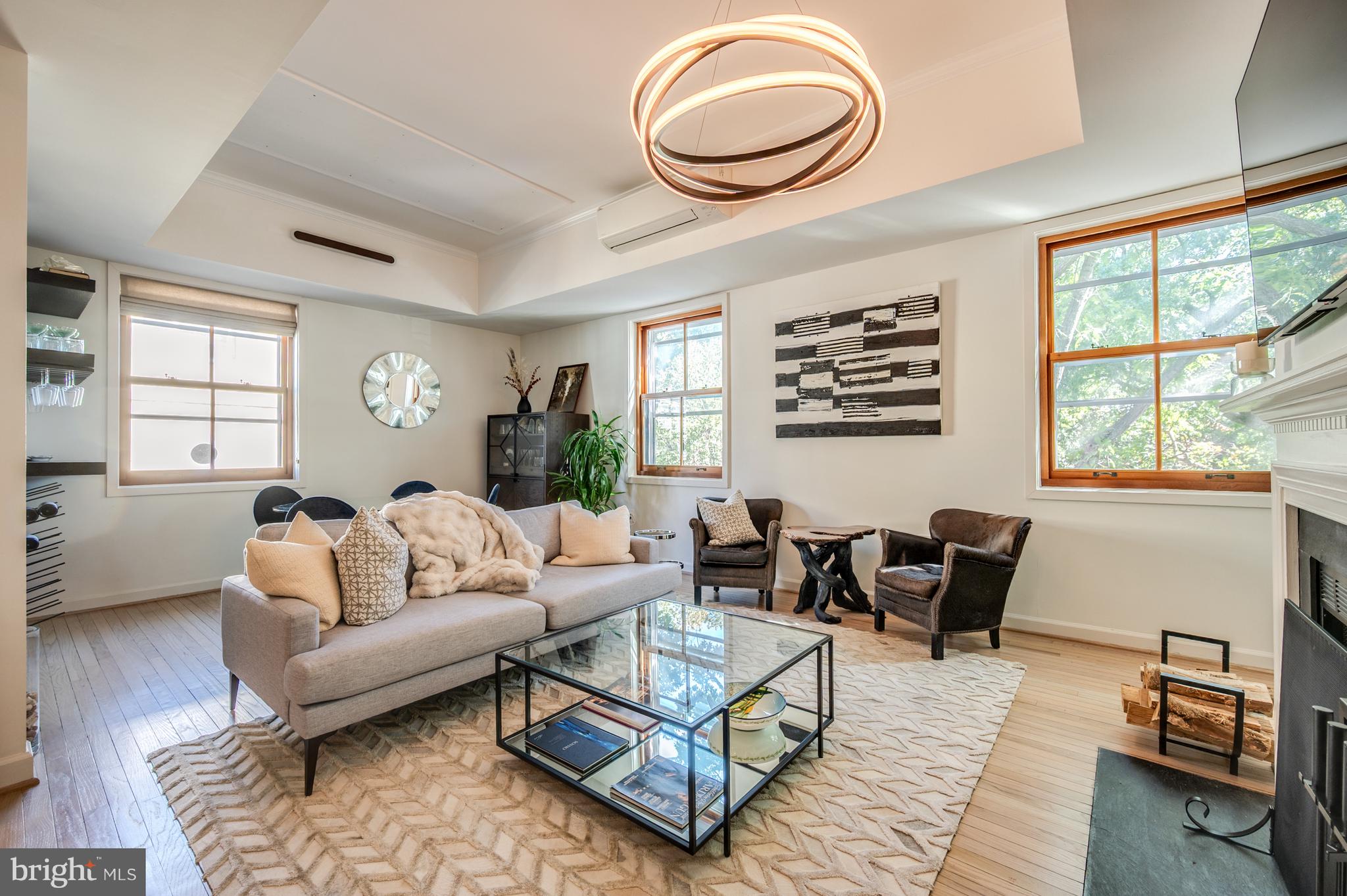 WOLFE ALLEY - Residential