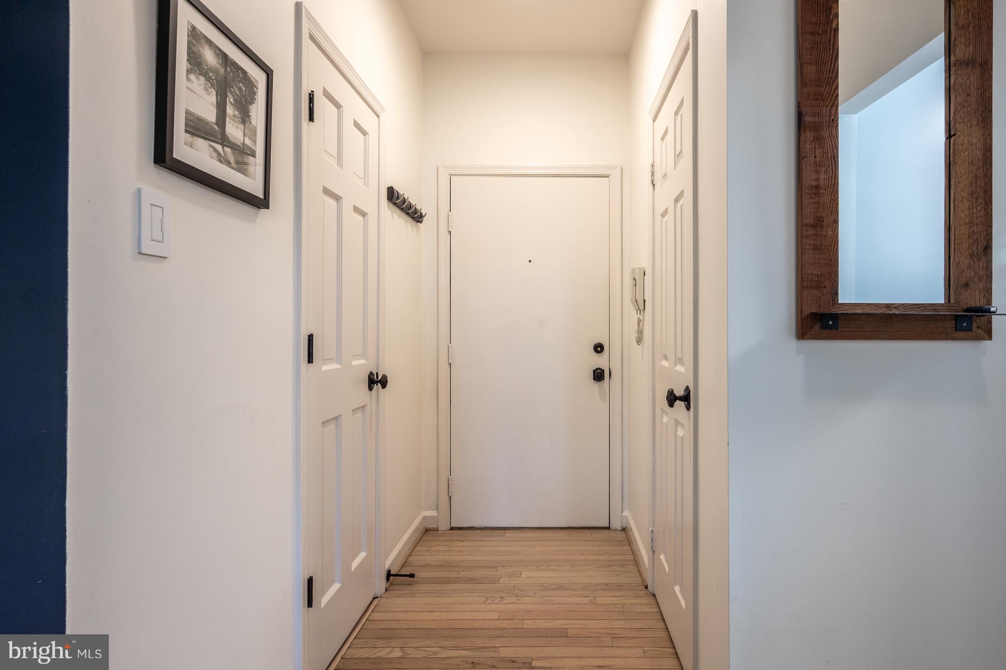 WOLFE ALLEY - Residential