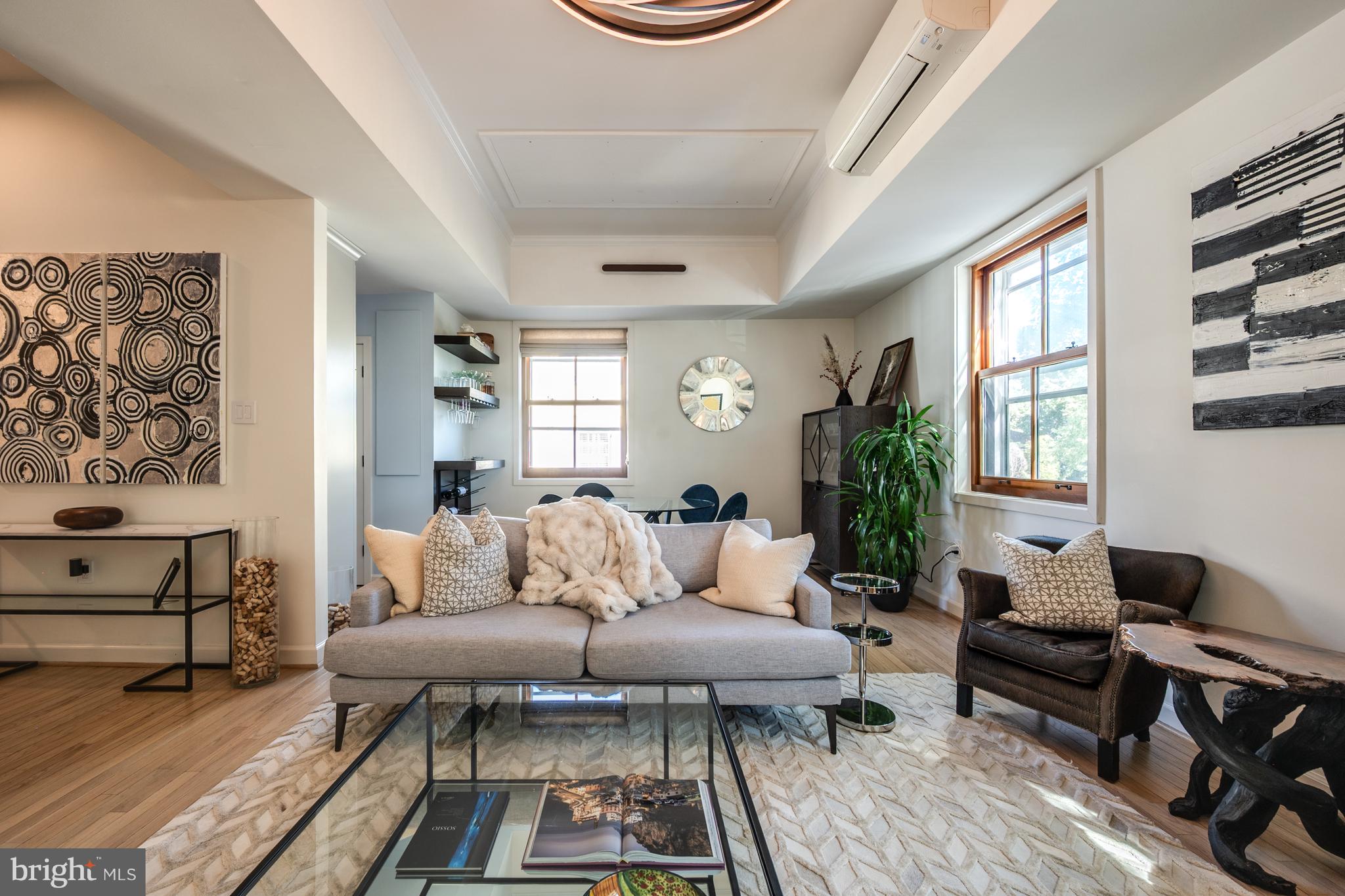 WOLFE ALLEY - Residential