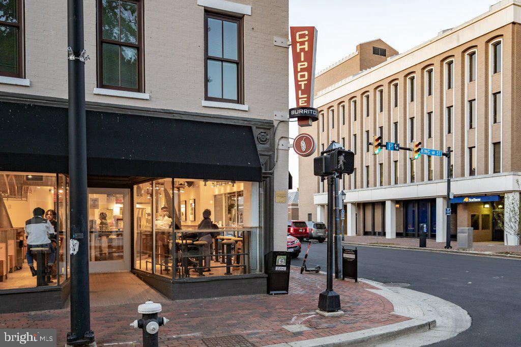 WOLFE ALLEY - Residential