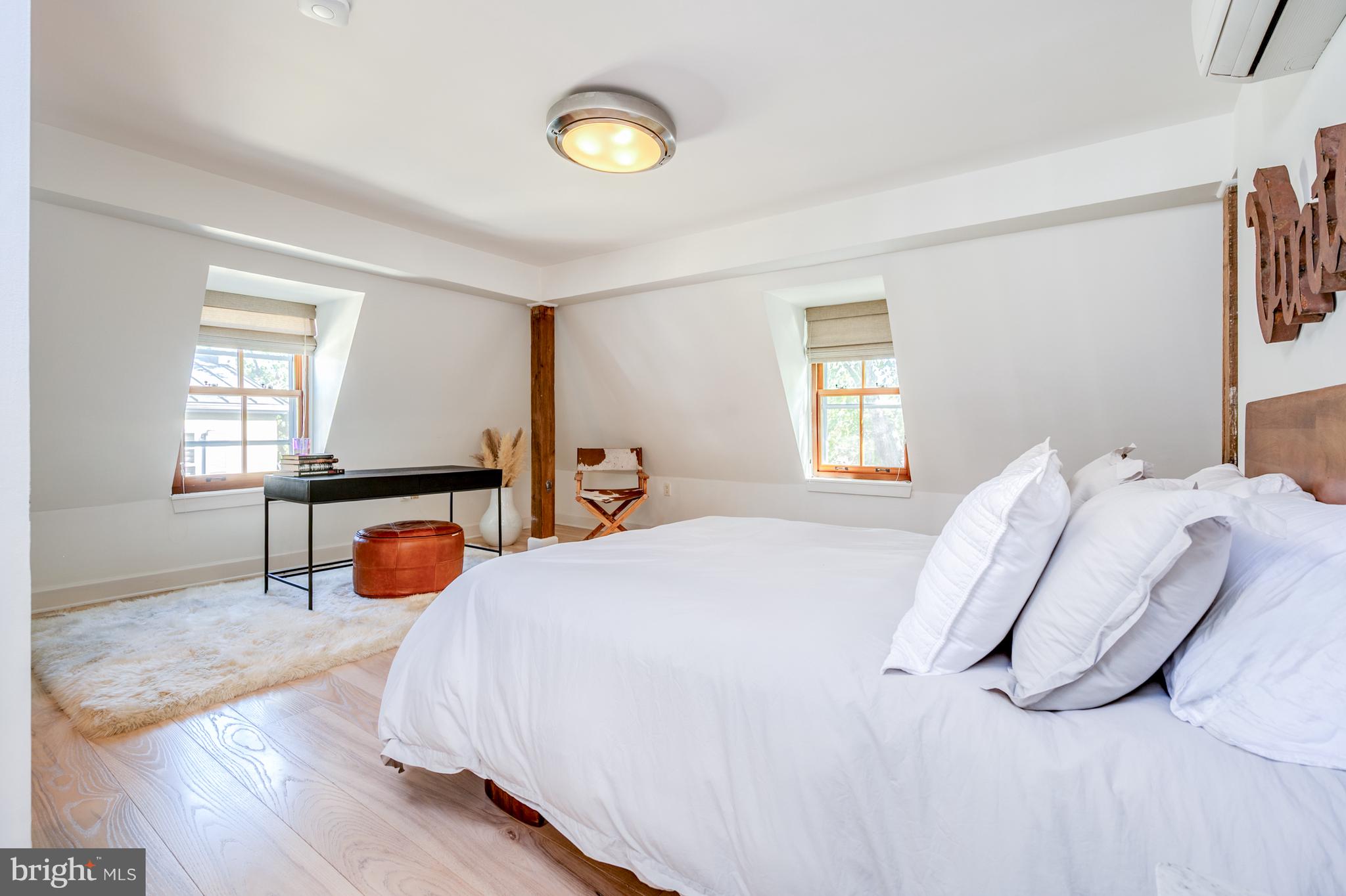 WOLFE ALLEY - Residential