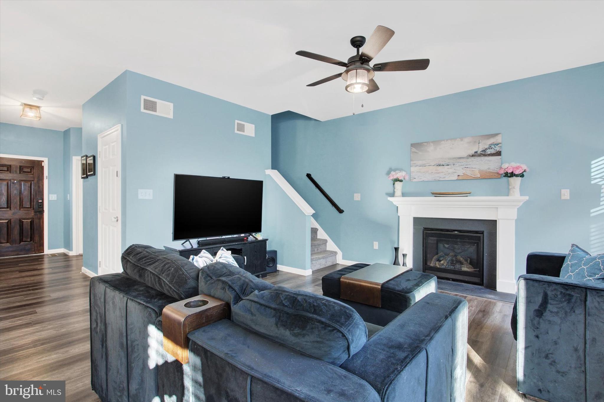 KENSINGTON - Residential