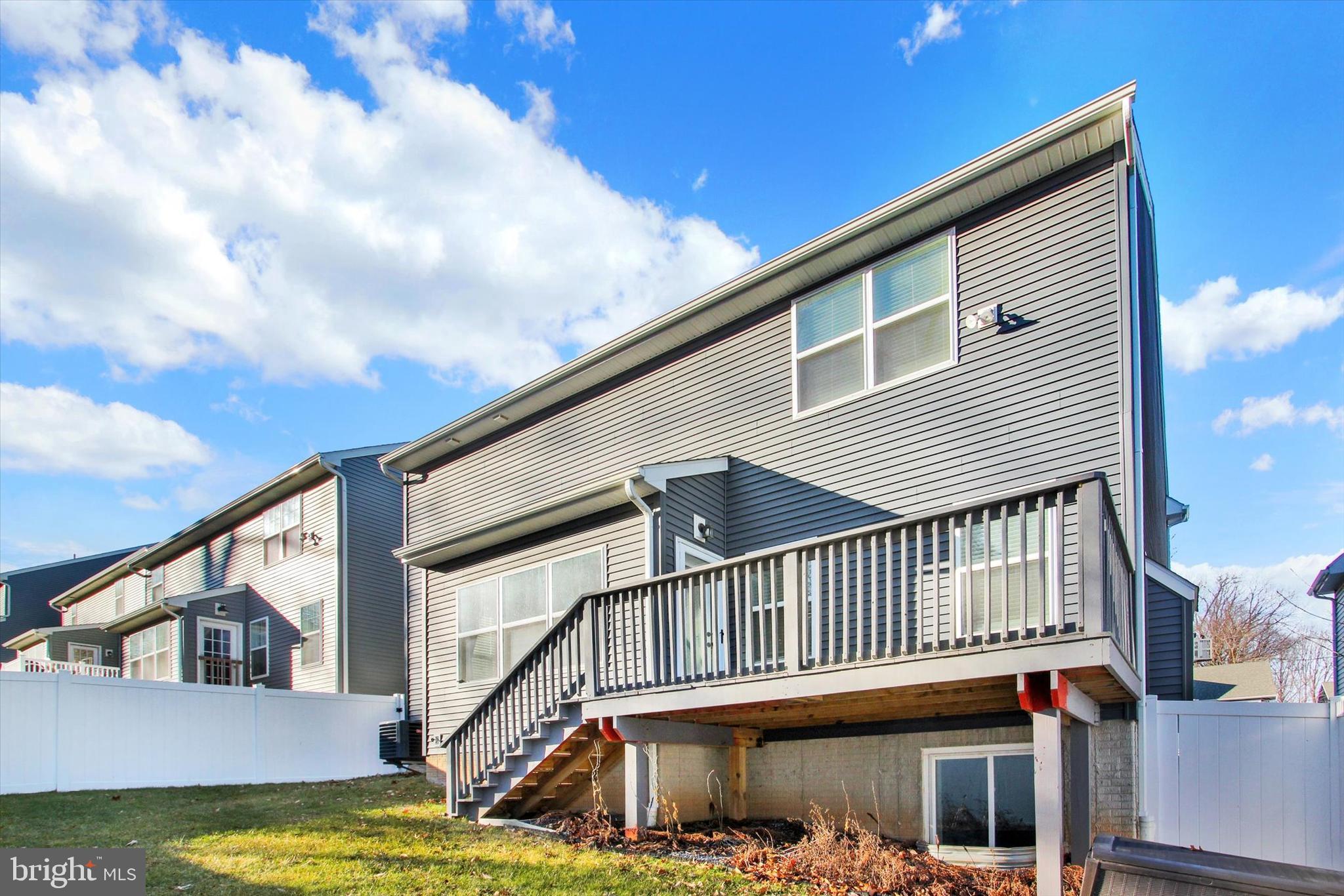 KENSINGTON - Residential