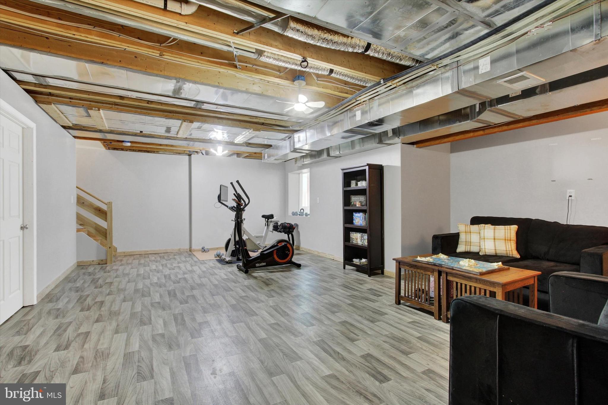 KENSINGTON - Residential