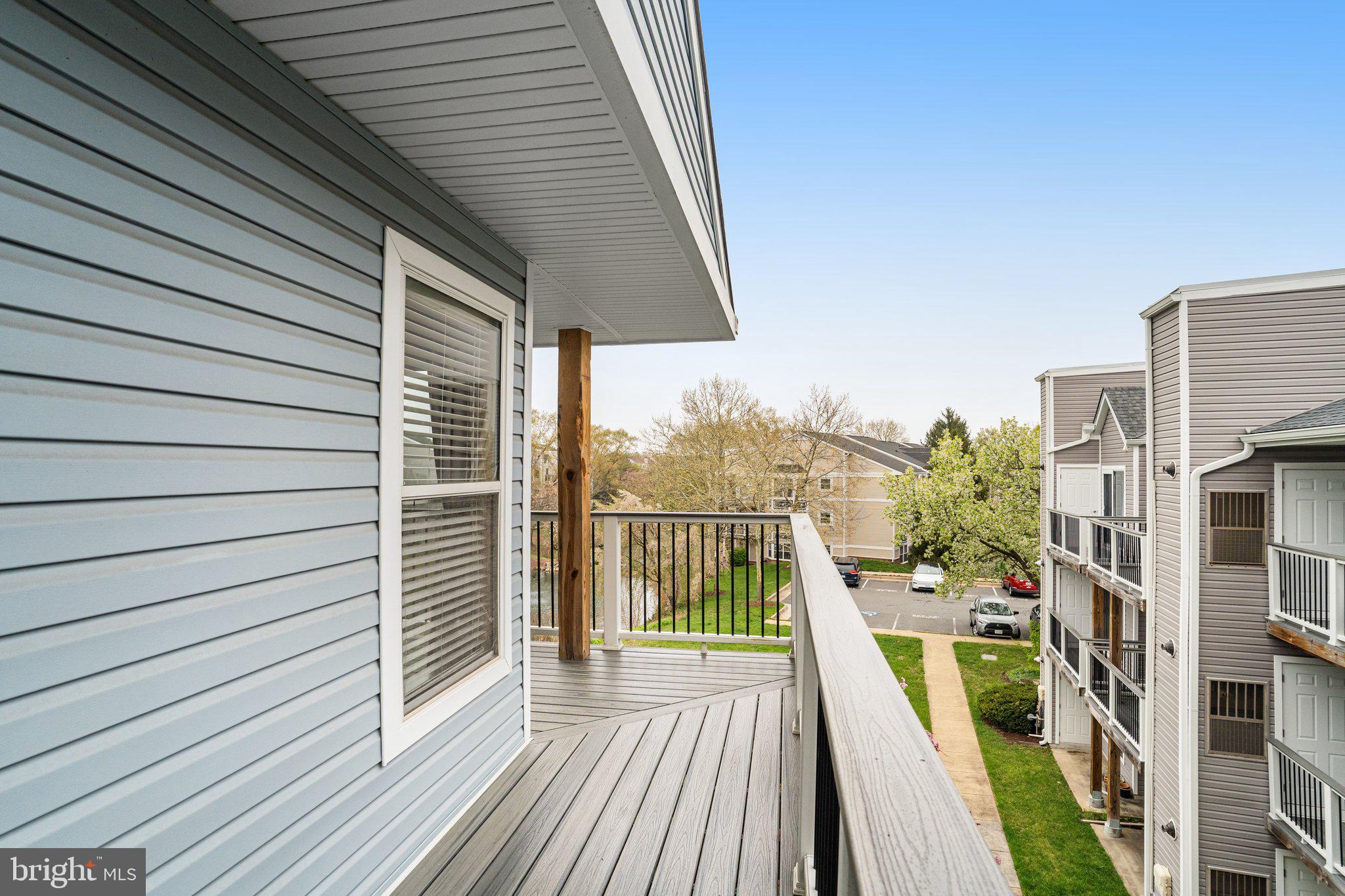 ASHBURN VILLAGE - Residential