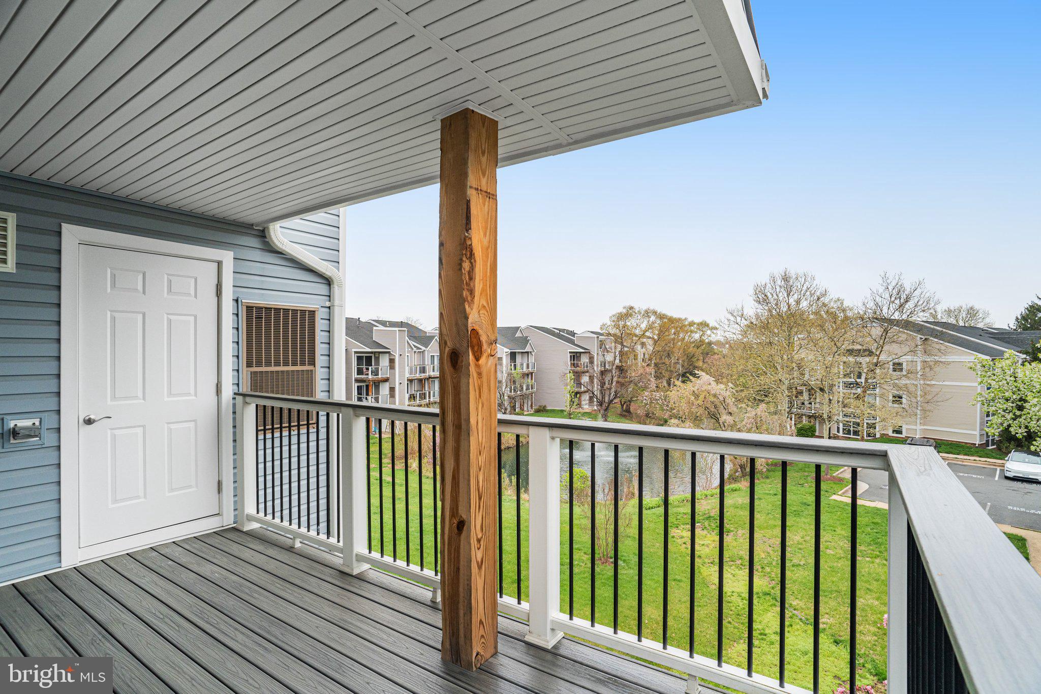 ASHBURN VILLAGE - Residential