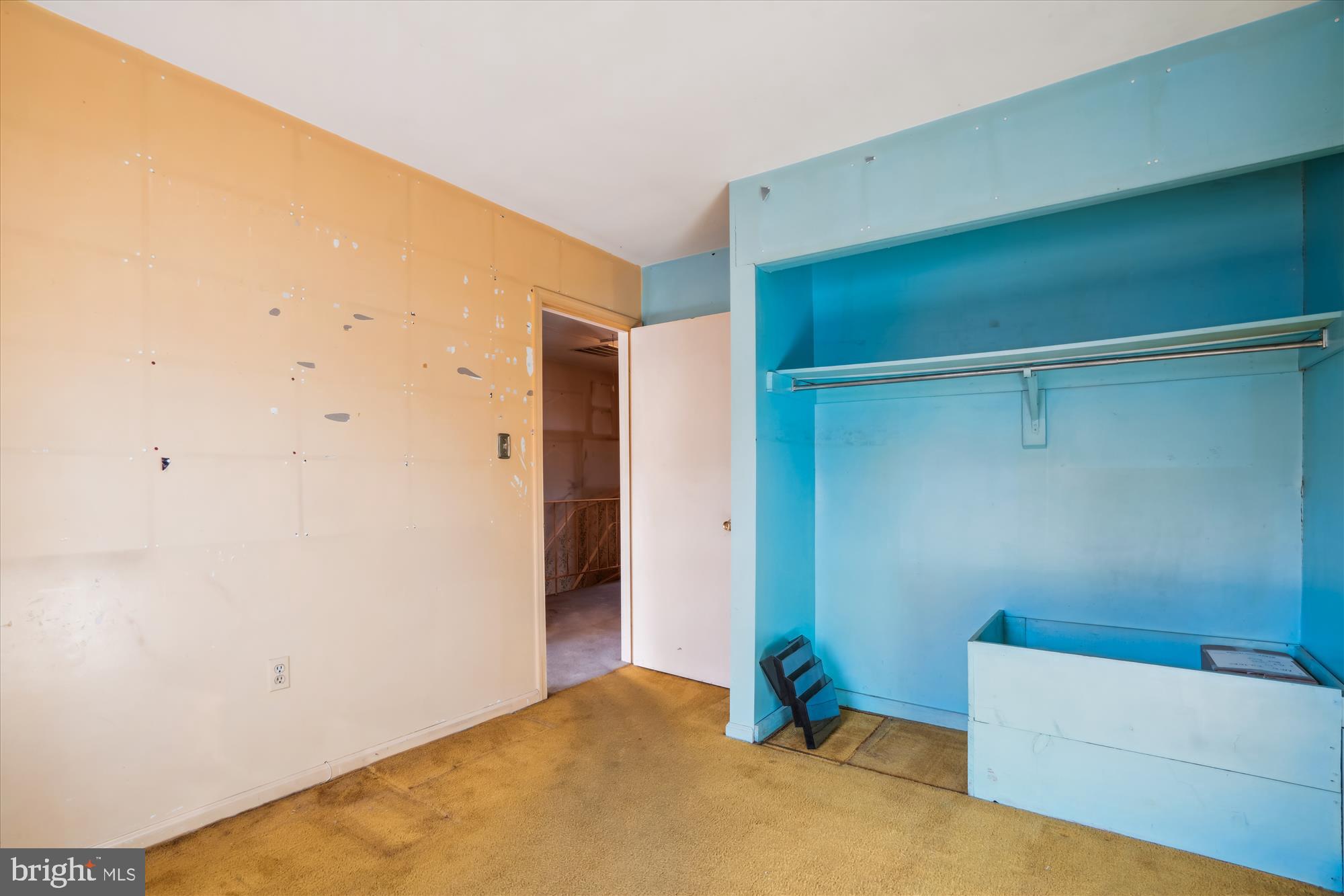 CROFTON MEWS CONDO - Residential