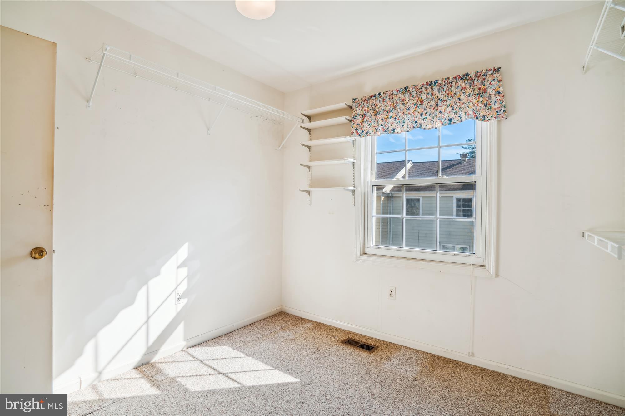 CROFTON MEWS CONDO - Residential