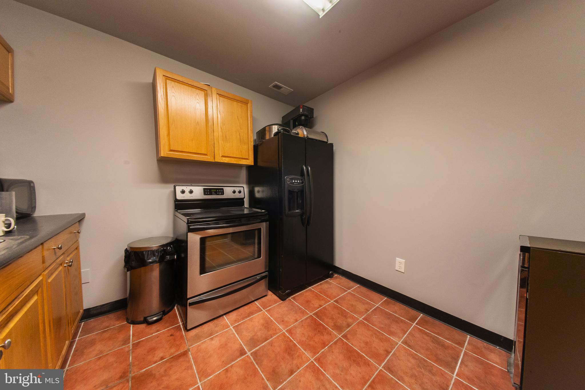GERMANTOWN - Commercial Sale