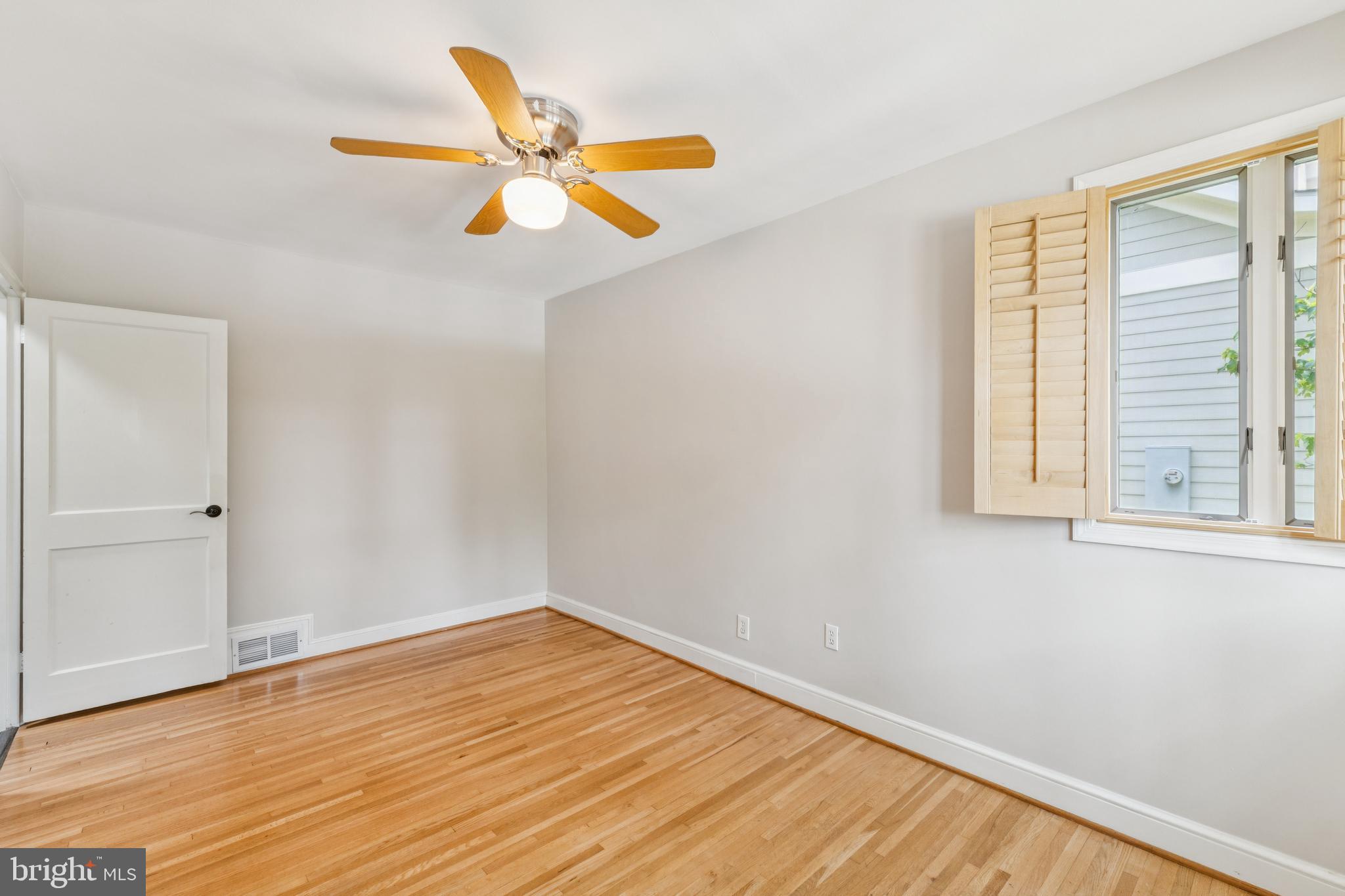 BERKSHIRE OAKWOOD - Residential