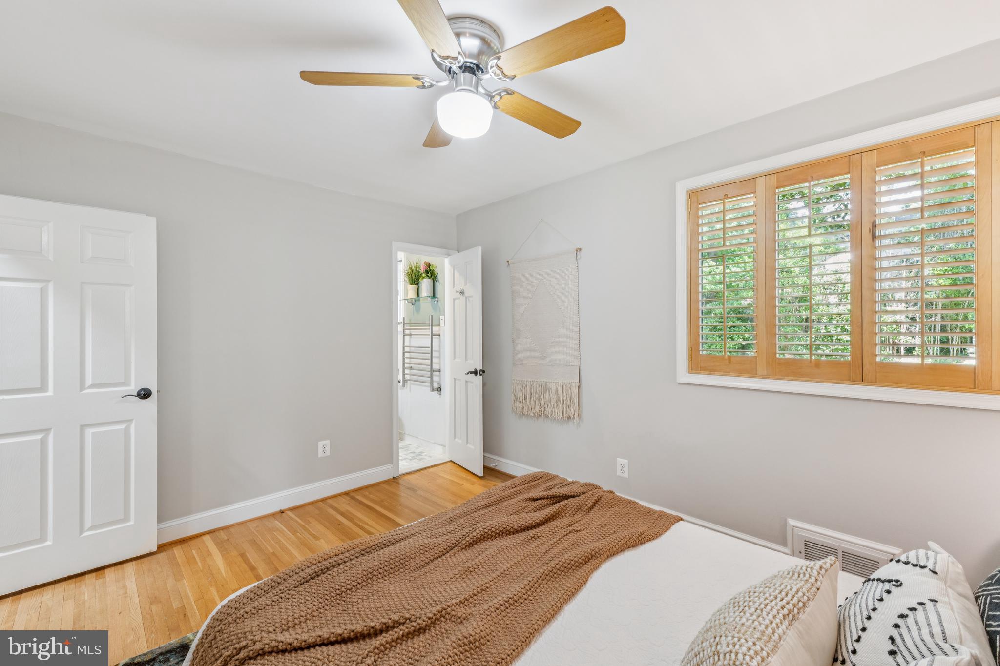 BERKSHIRE OAKWOOD - Residential